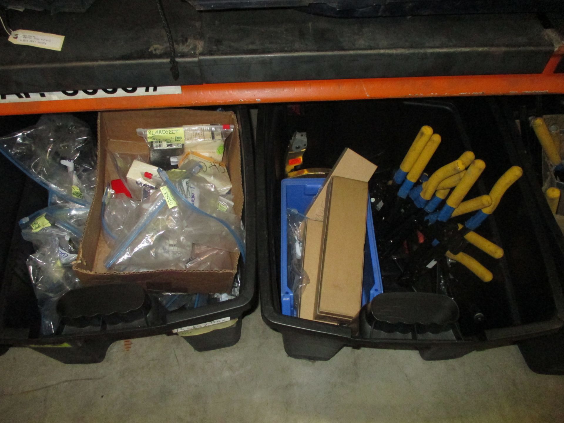 CONTENTS OF BOTTOM SHELF INCLUDING FUSE HOLDERS; RELAYS; CRIMPERS; BOLTS; SCREWS; FASTENERS & MORE - Image 3 of 4