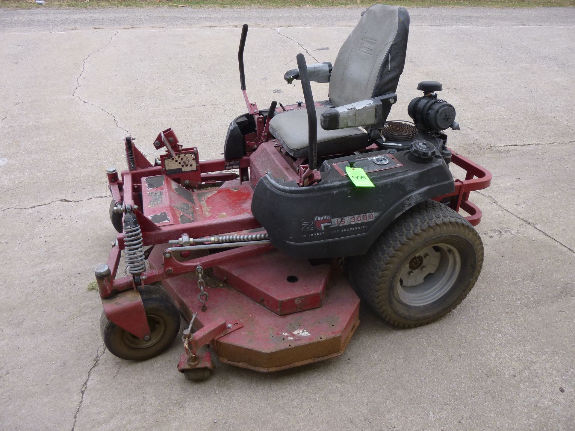 Ferris IS3000 zero turn mower 61" deck Gas Kohler Command 27 Motor Runs and drives (located at 500