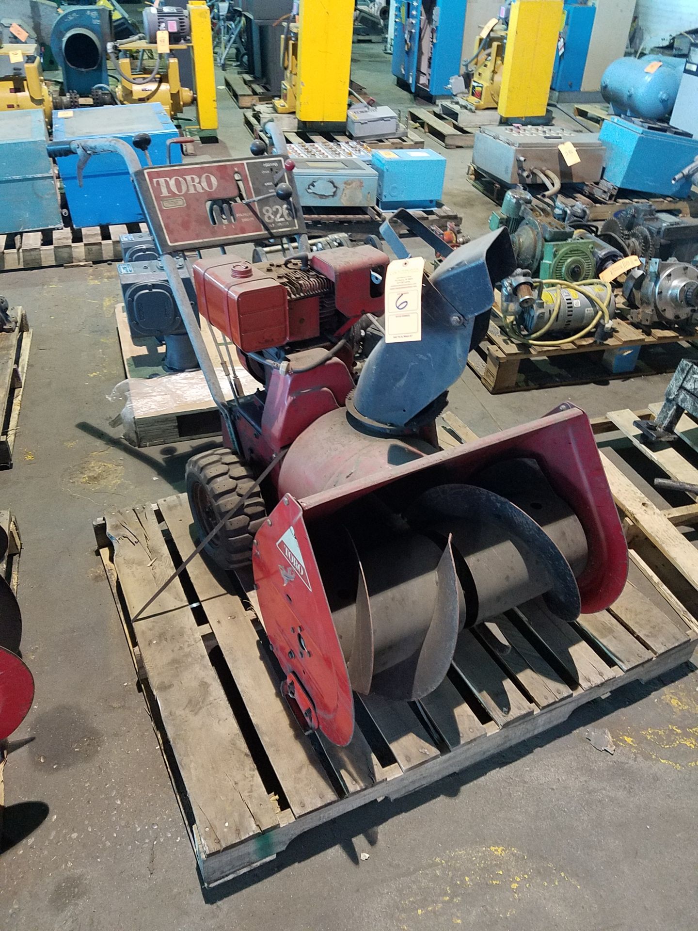 TORO SNOW-BLOWER 8/26; 8 HP; 26"WIDTH