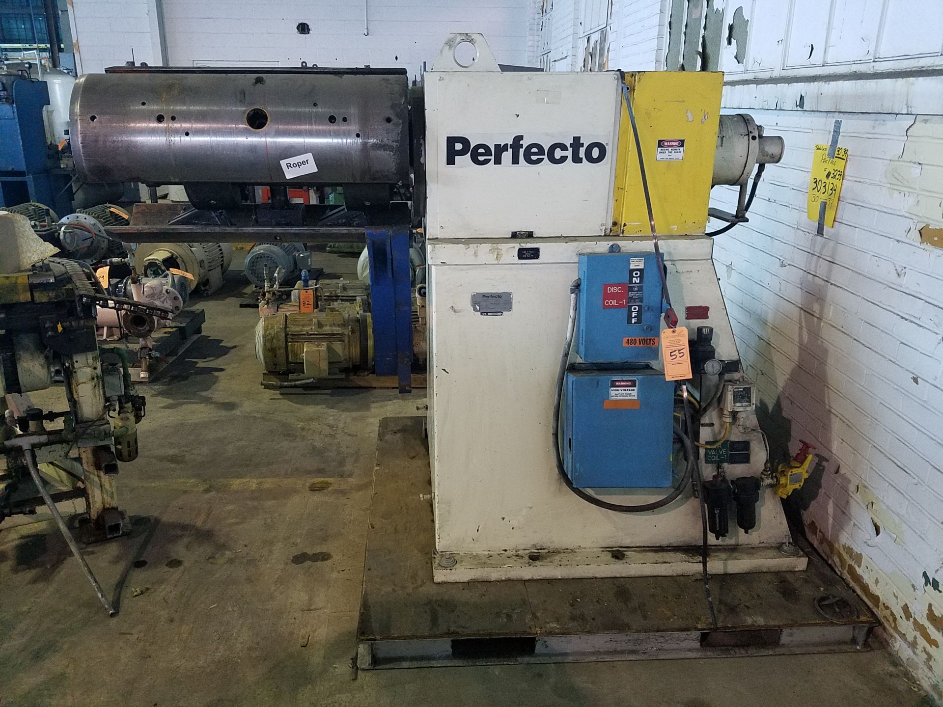 PERFECTO MODEL RS206030; S/N 96126; MAX COIL; WIDTH 30"; MAX COIL WEIGHT 20000; REEL SPINDLE