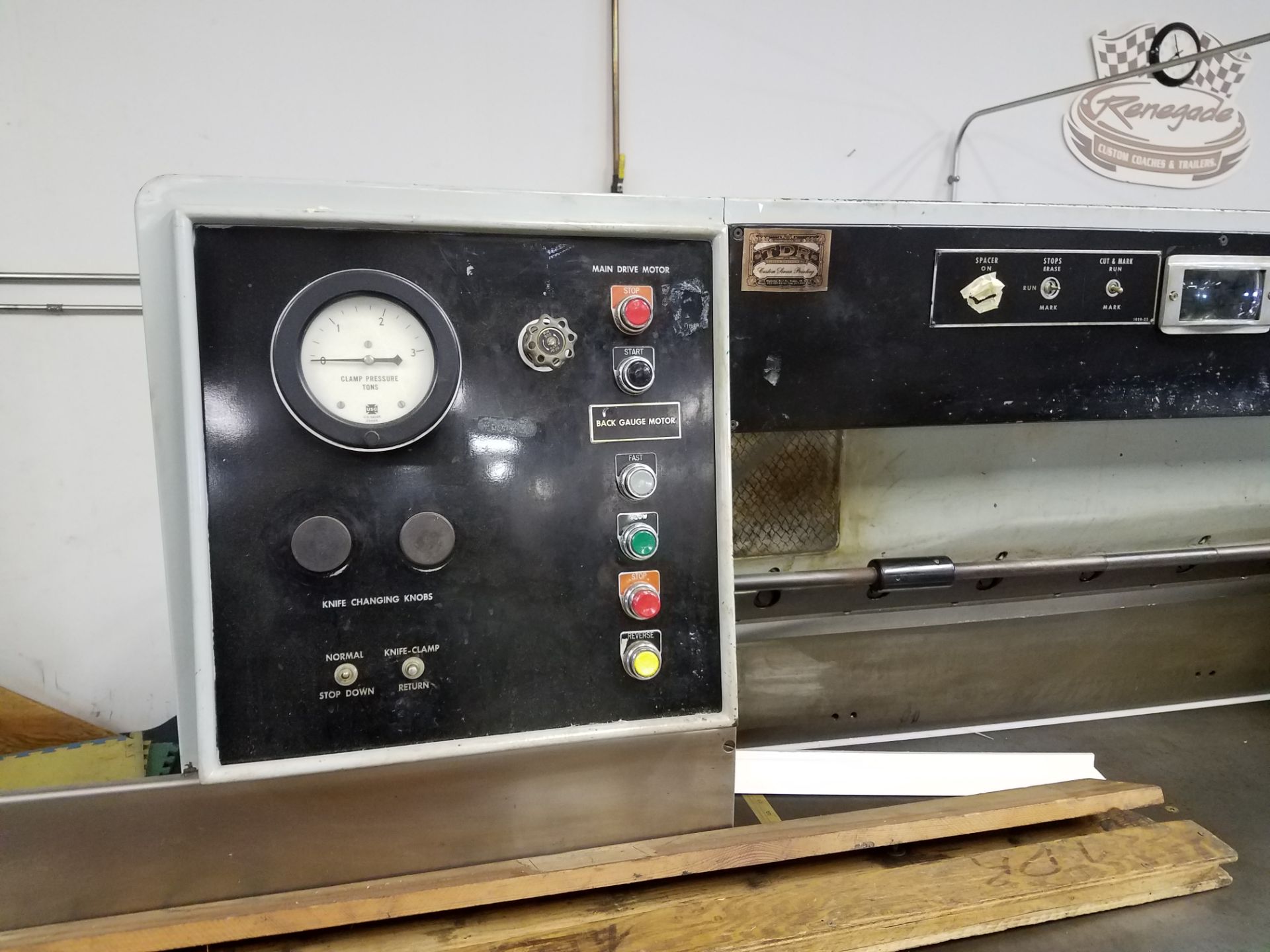 HARRIS INTERTYPE SEYBOLD CITATION PAPER SHEAR 42" MODEL-CLBS, S#5706 W/(3) EXTRA BLADES - Image 2 of 3