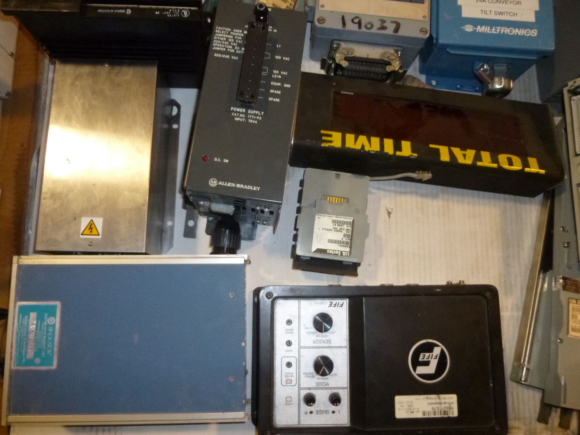 Pallet of assorted parts and electrical. Shipping can be prepared for either ground package or LTL - Image 4 of 6