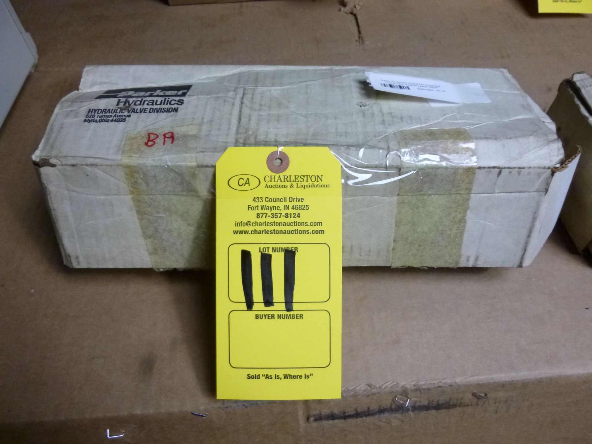 (Qty 1) Parker Fluidpower 5DSCE24H directional control valve (new in box) Shipping can be prepared