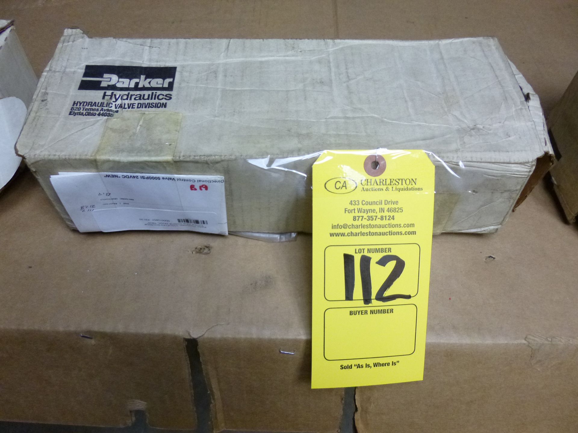 (Qty 1) Parker Fluidpower 5DSCE24H directional control valve (new in box) Shipping can be prepared