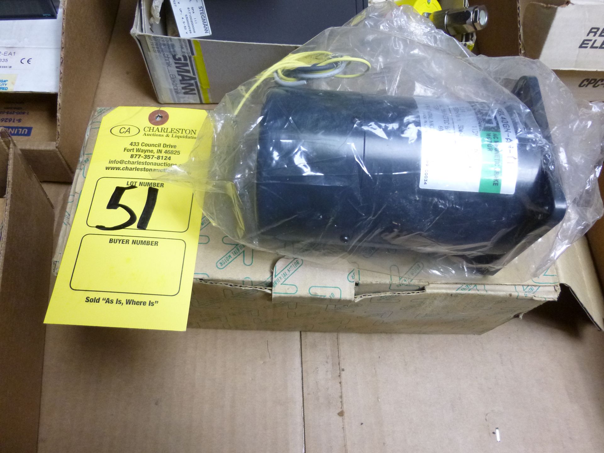 Oriental Motor 5RK40GN-AM-115 AC magnetic brake motor (new in box) Shipping can be prepared for