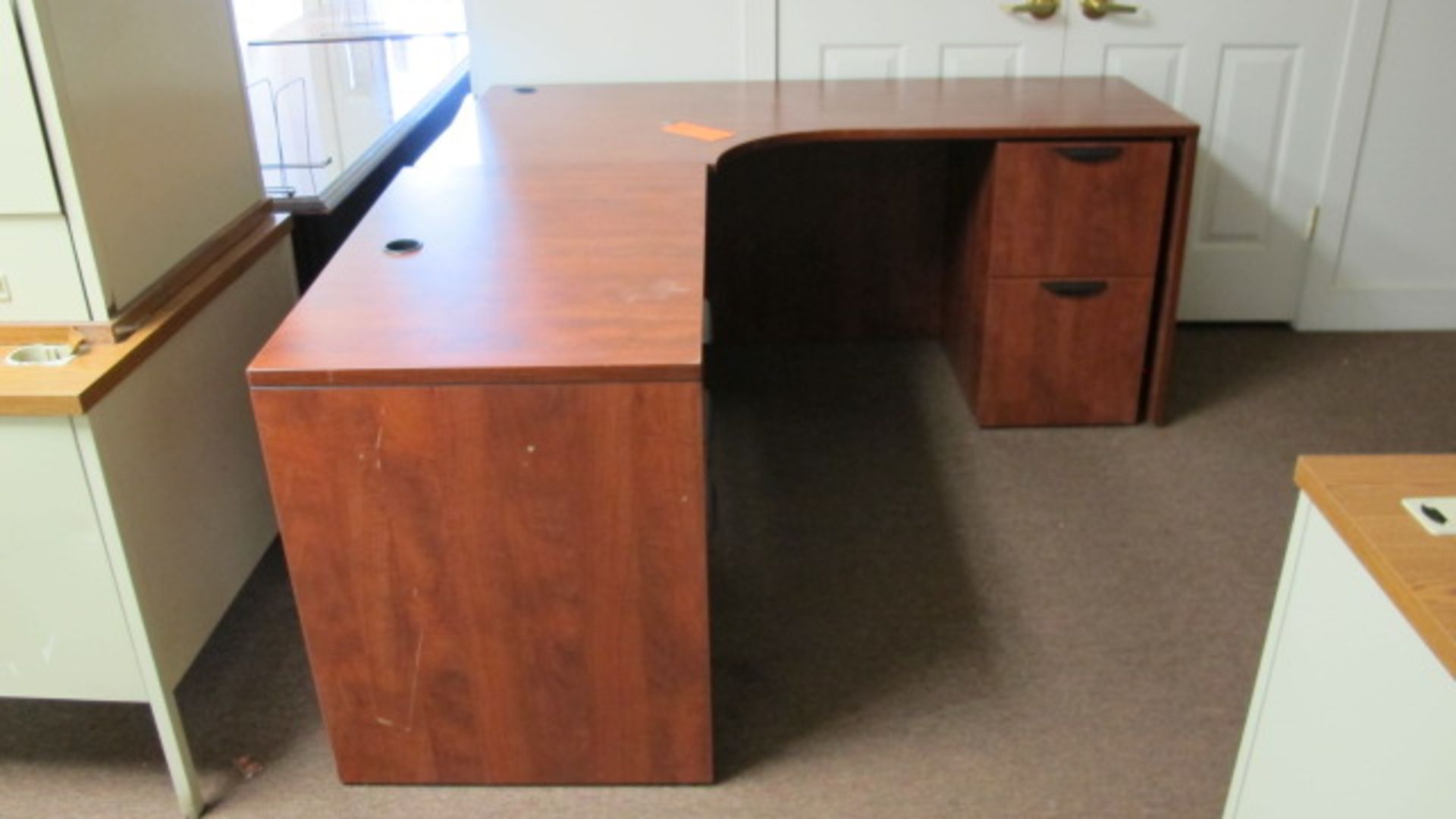 LAMINATED L DESK - Image 2 of 2