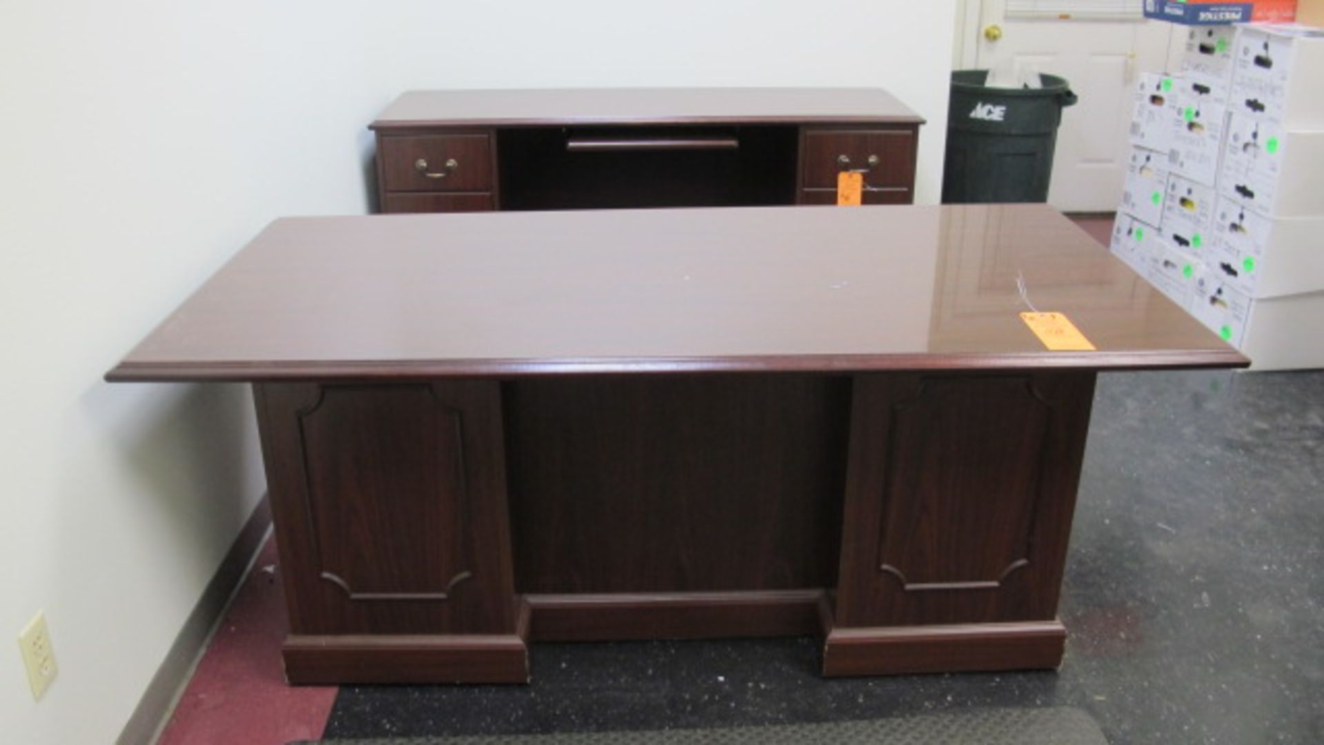 (2) DESK