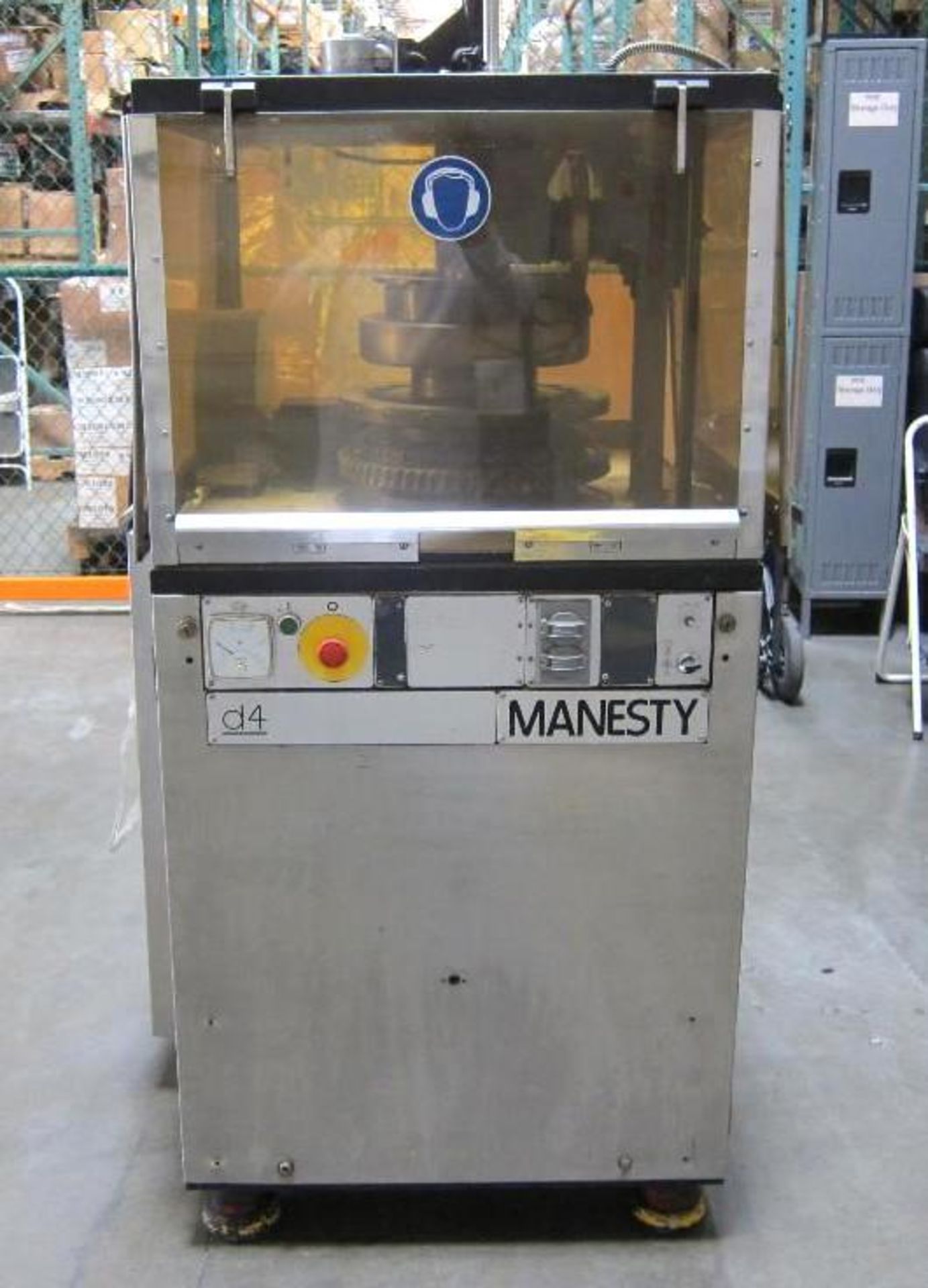Manesty D4 rotary tablet press