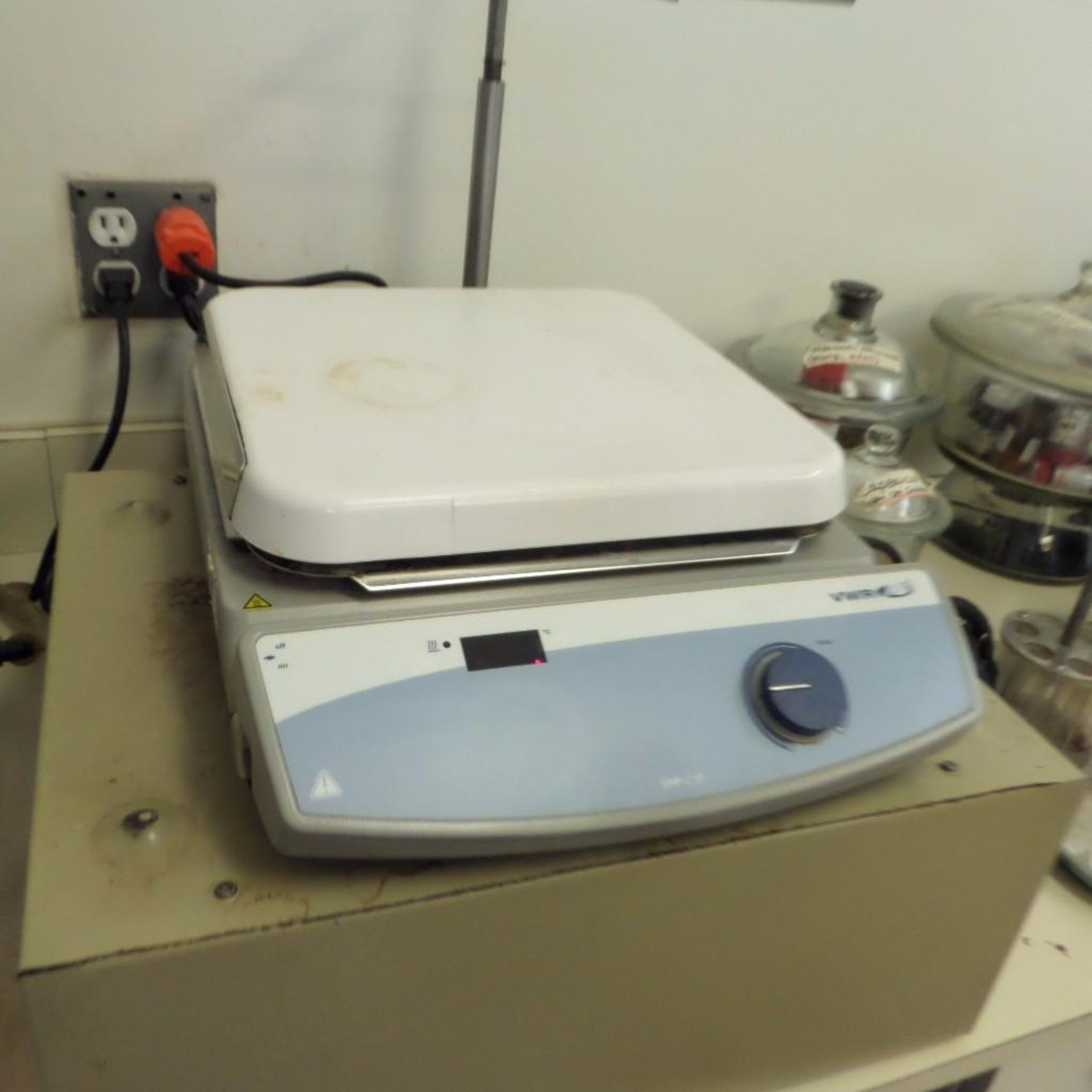 VWR Hotplate w/ stirer - Image 2 of 2