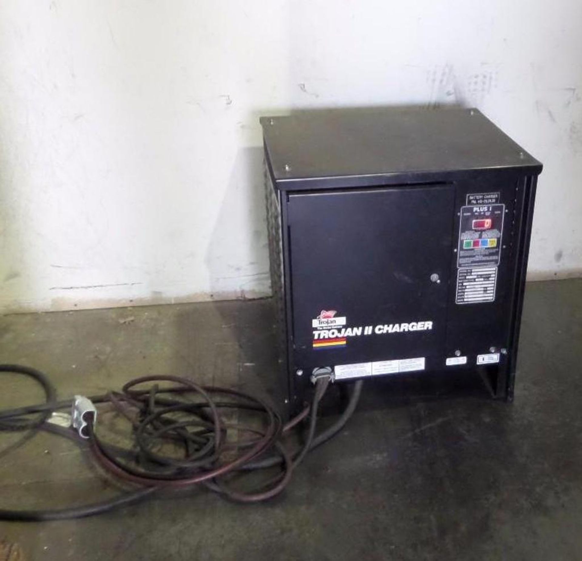 Trojan Forklift Battery Charger - Image 3 of 5