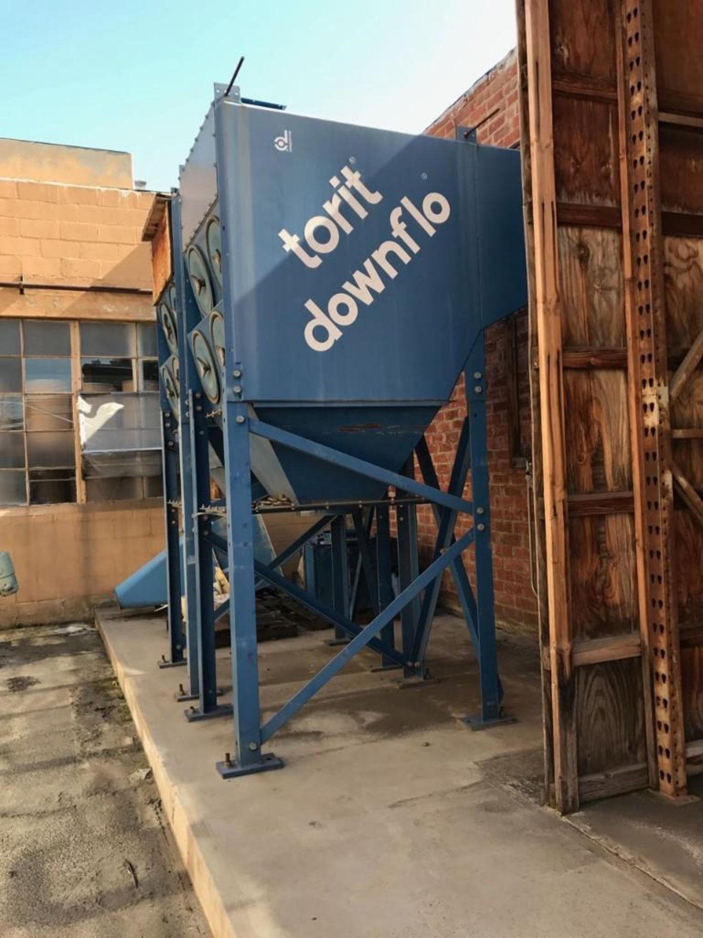 Torit Down Flow Dust Collector