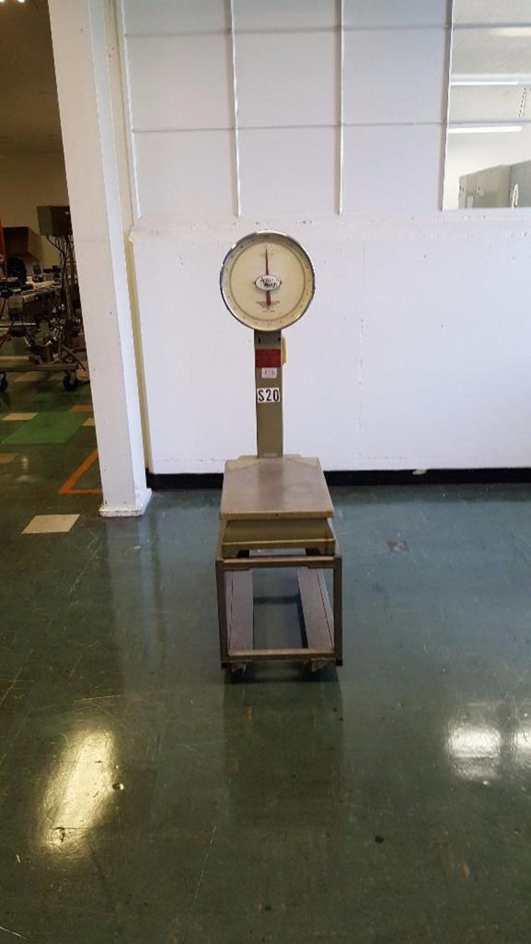 Accuweigh Scale - Image 3 of 3