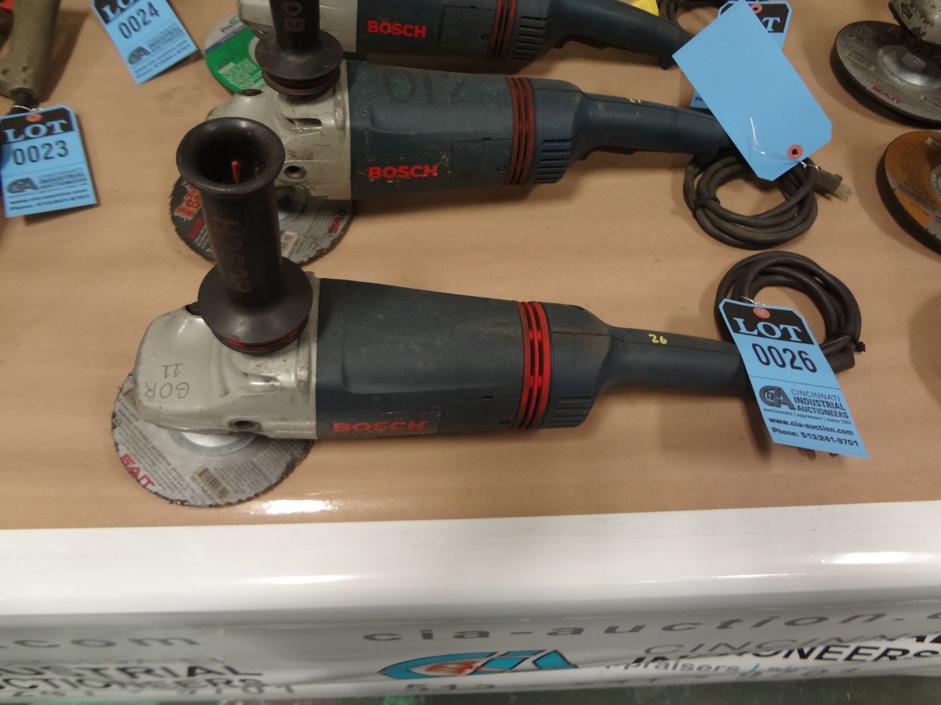 7-1/4" BOSCH MODEL 1873-6 ANGLE GRINDER