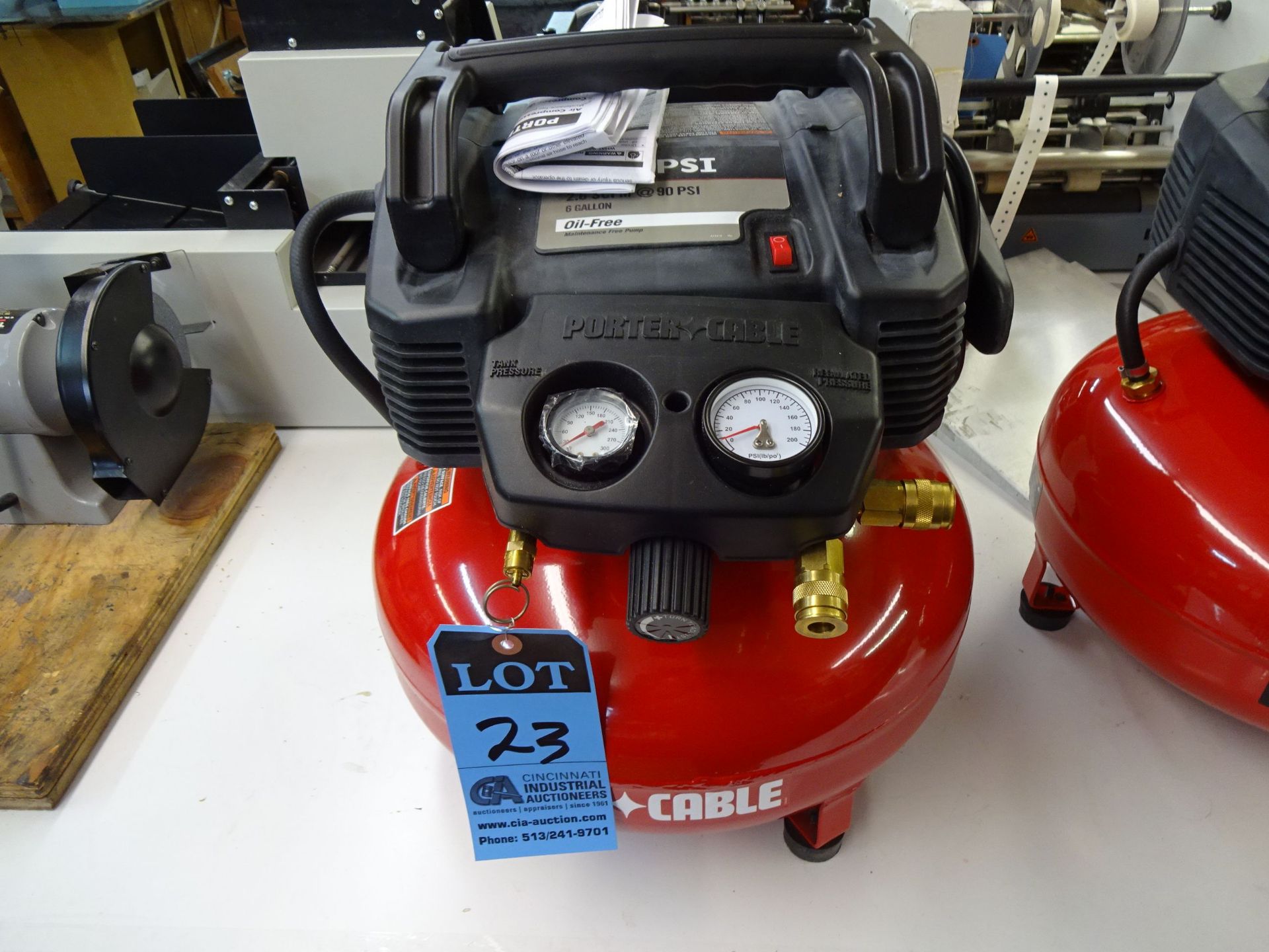 150 PSI PORTER CABLE 2.6 SCFM PANCAKE CYLINDER OIL FREE AIR COMPRESSOR (NOT IN SERVICE, PARTS ONLY)