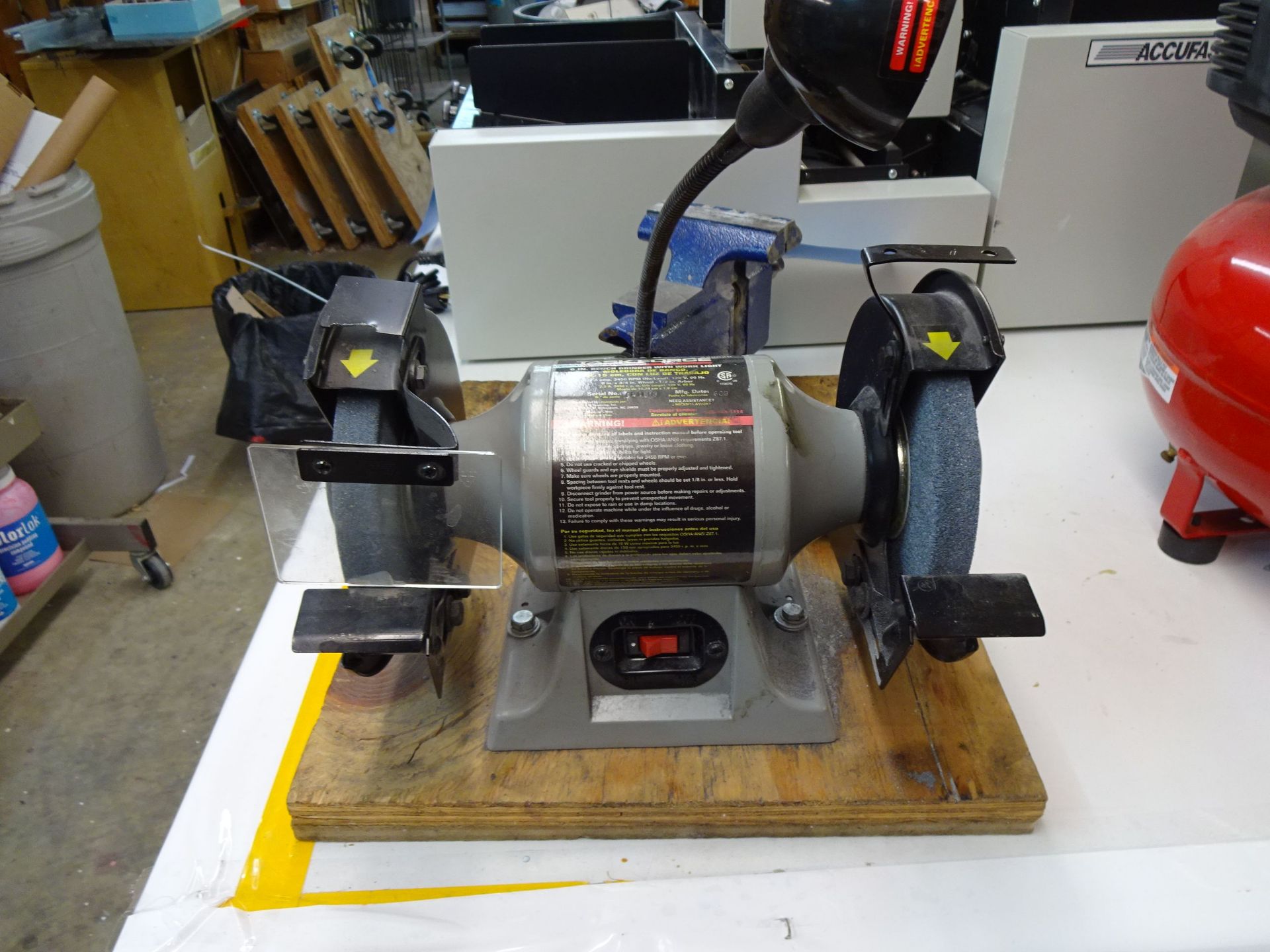 4-1/2" VISE AND 6" DE GRINDER