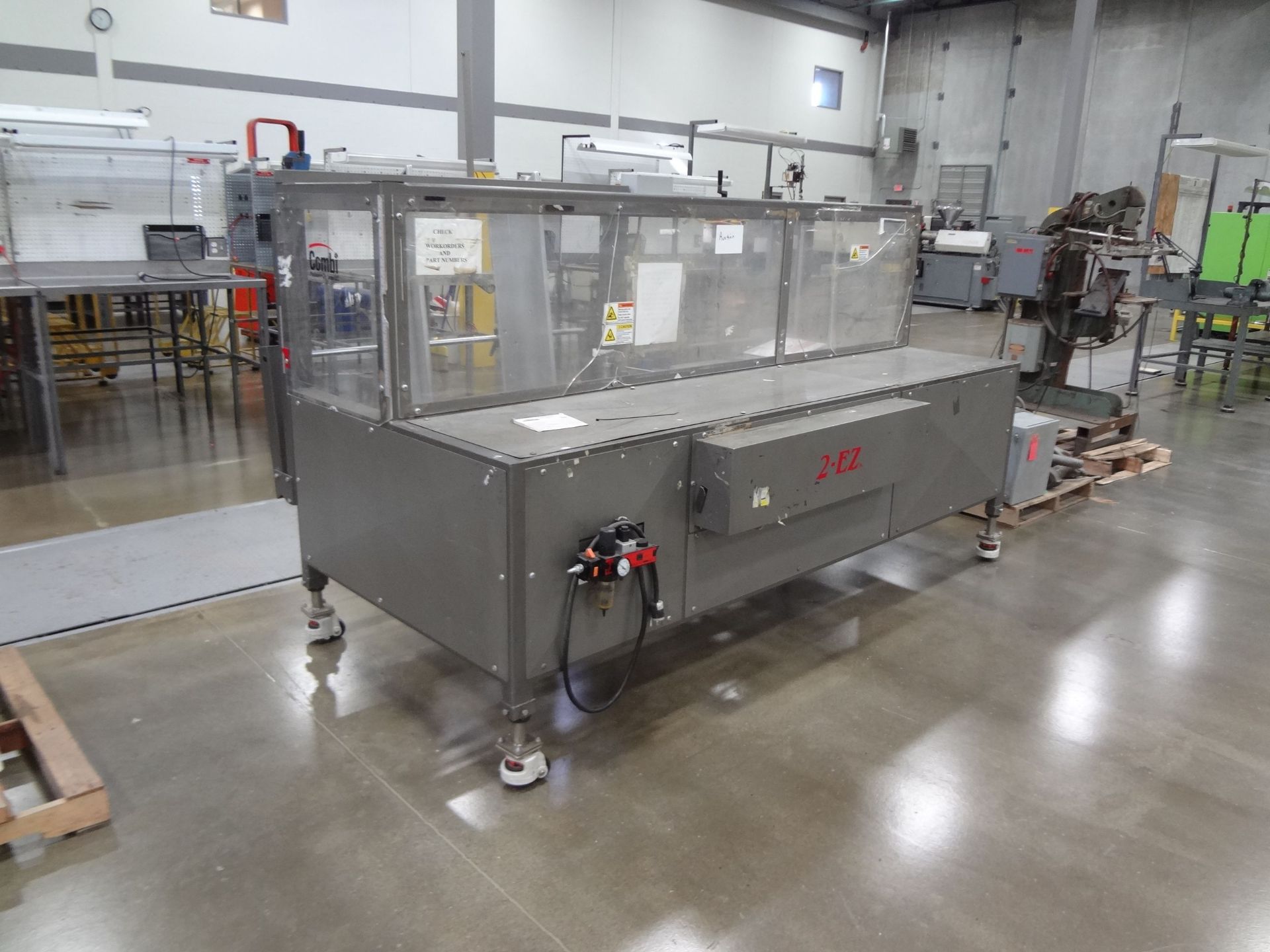 COMBI MODEL 2-EZ PLUS CASE ERECTOR SYSTEM; S/N LEFT HAND 2EZ114264, 24" X 20" OPENING (NEW 2006) - Image 2 of 3