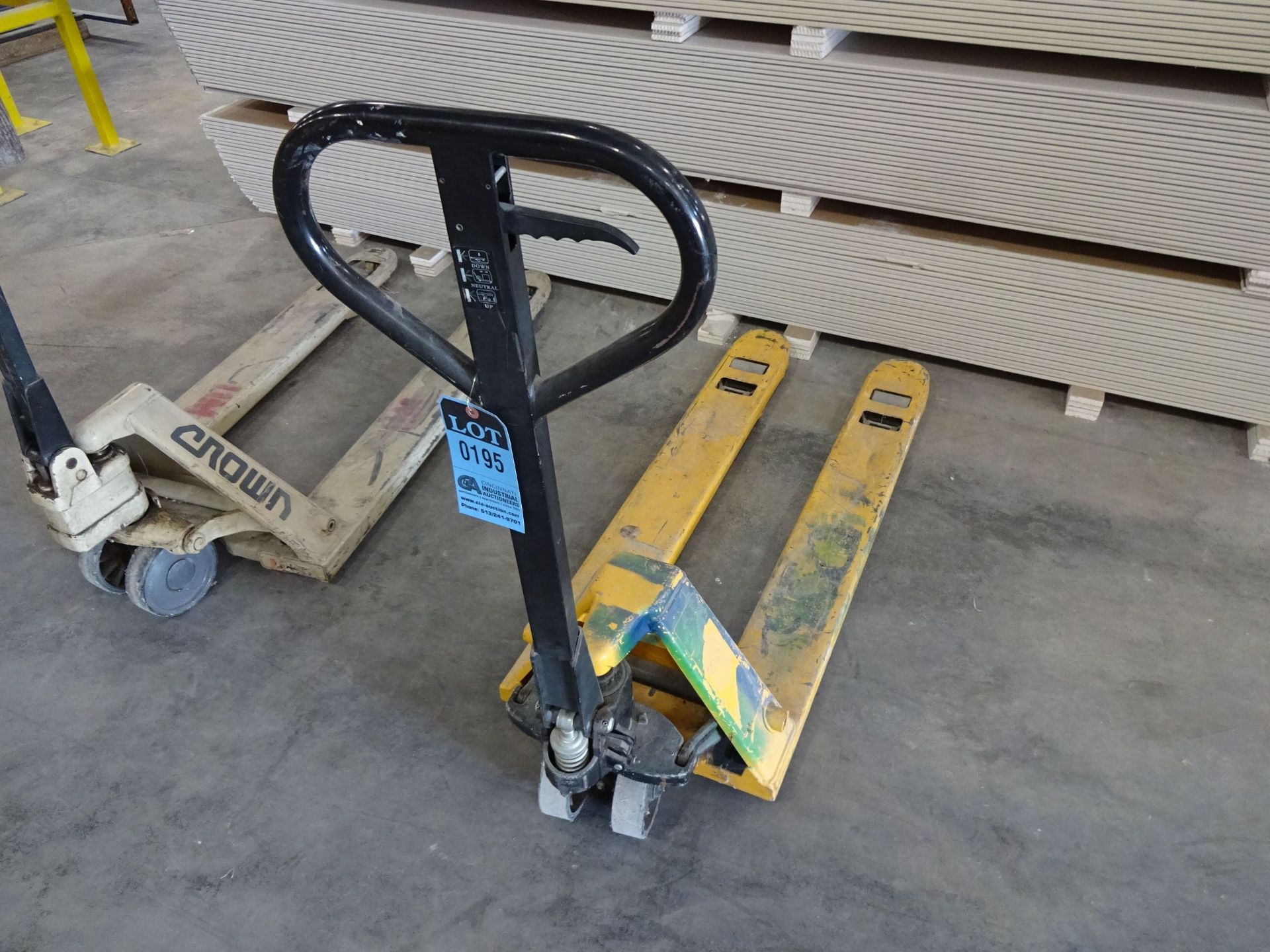 5,000 LB. CAPACITY (APPROX.) MFG. UNKNOWN HYDRAULIC HAND PALLET JACK