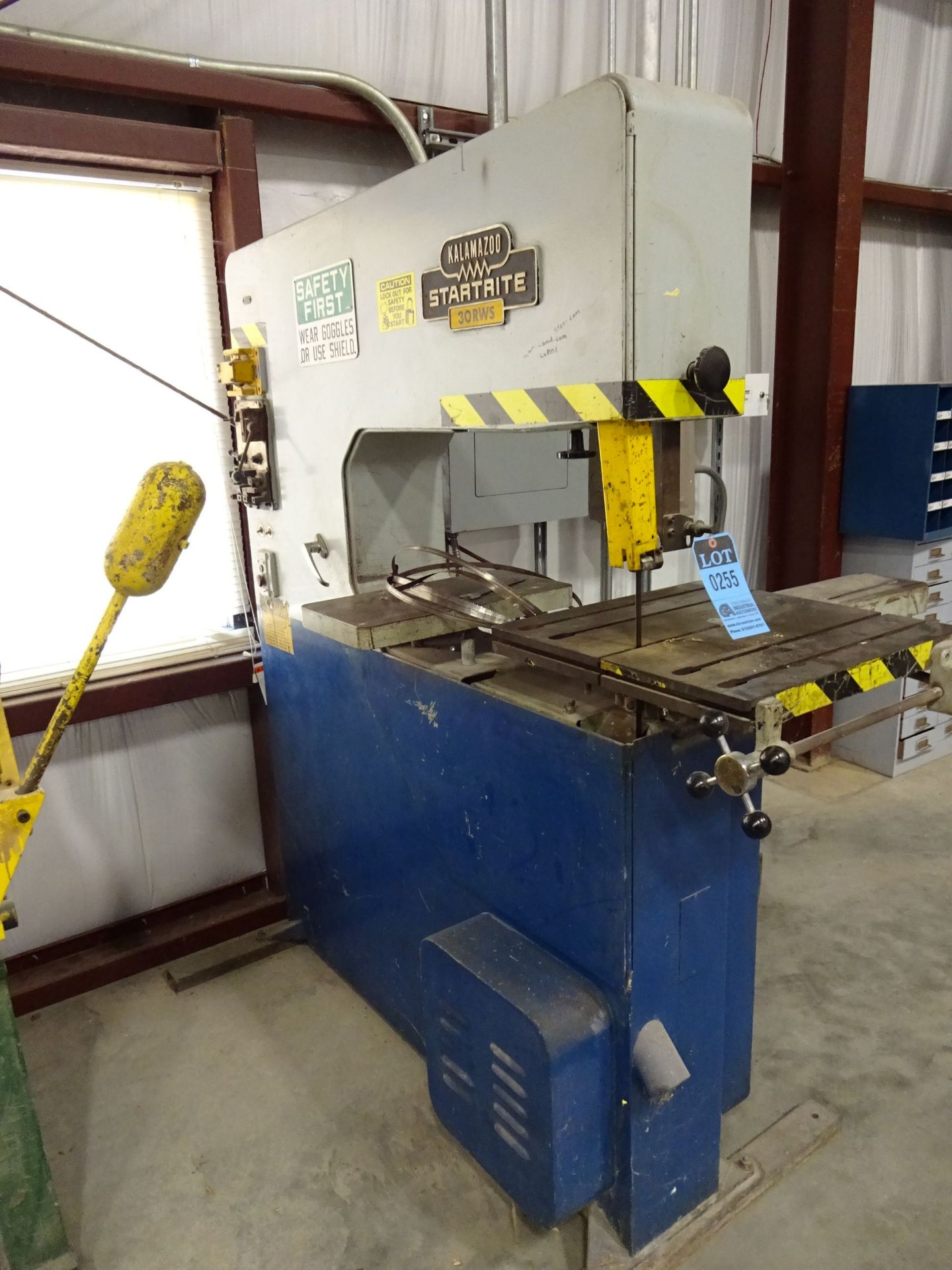 30" KALAMAZOO STARTRITE MODEL 30RW3 VERTICAL BAND SAW WITH BLADE WELDER; S/N 68772