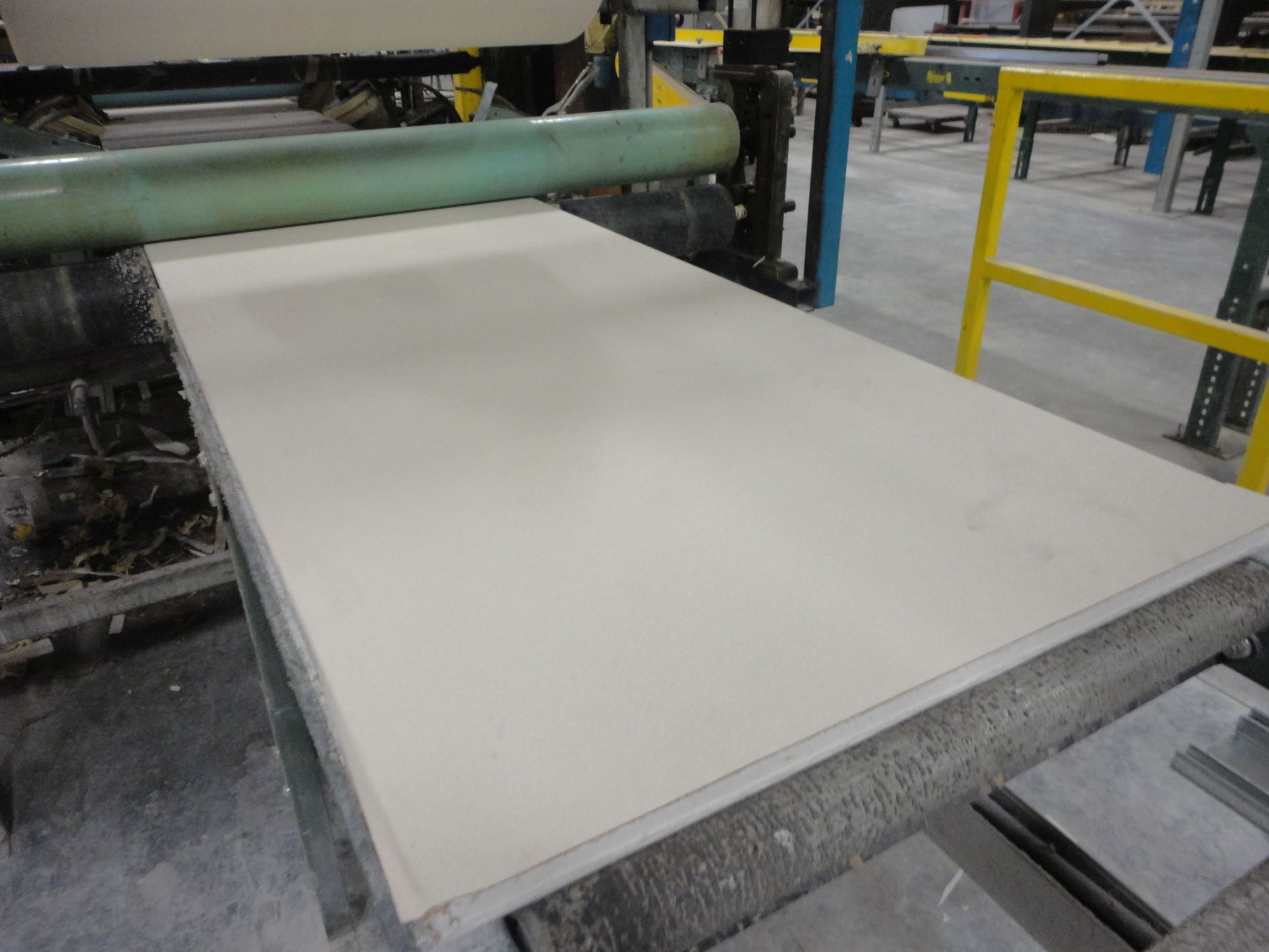 60" WIDE VINYL TO PANEL APPLICATION MACHINE ENTRY PINCH ROLLS, OVERHEAD VINYL ROLL FEED TO GLUE - Image 21 of 22