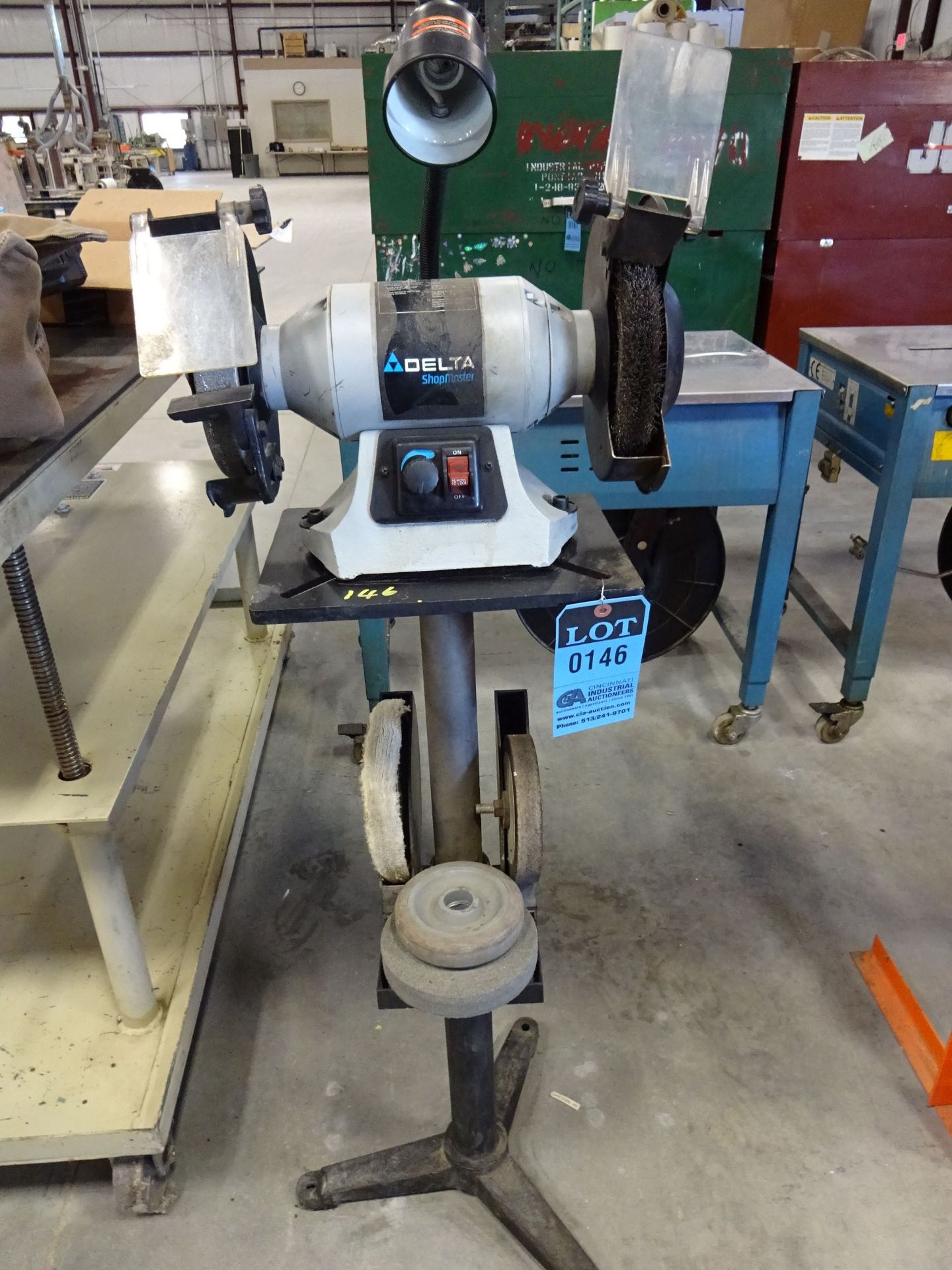 6" DELTA SHOPMASTER DOUBLE END PENESTAL GRINDER