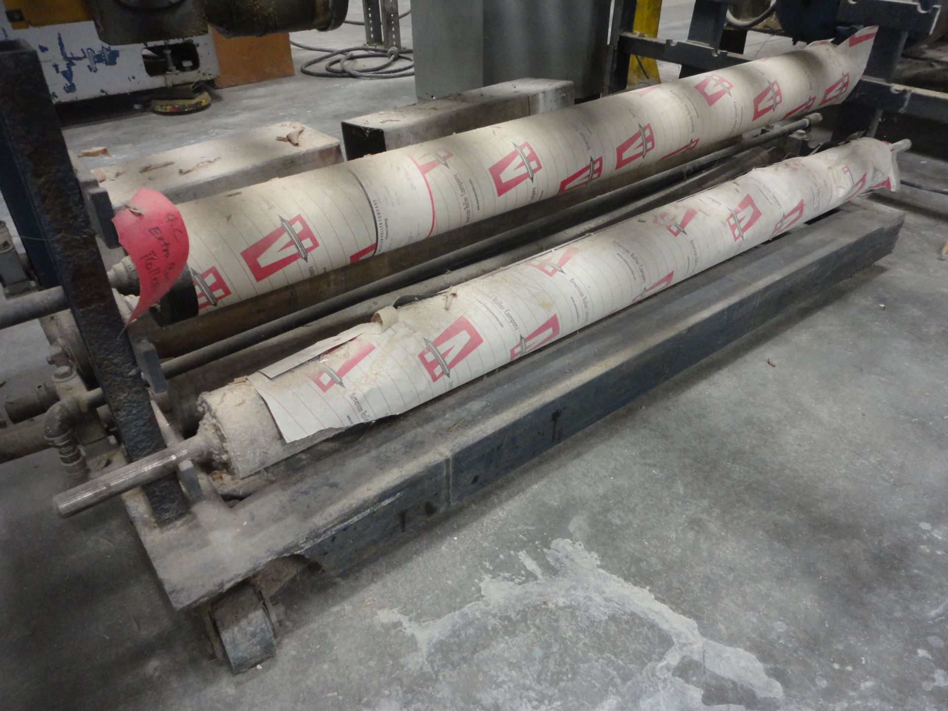 60" WIDE VINYL TO PANEL APPLICATION MACHINE ENTRY PINCH ROLLS, OVERHEAD VINYL ROLL FEED TO GLUE - Image 20 of 22