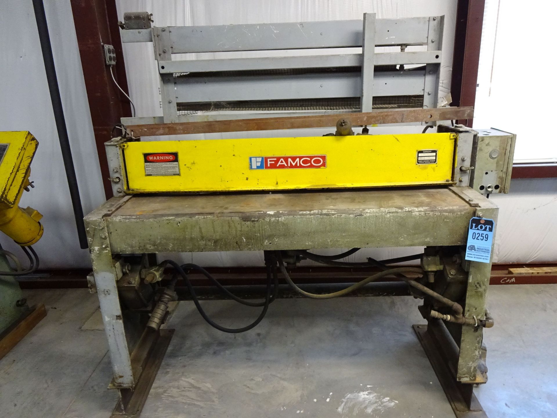 16 GA. X 52" FAMCO MODEL P-A52 PNEUMATIC SHEAR; S/N S-06885195