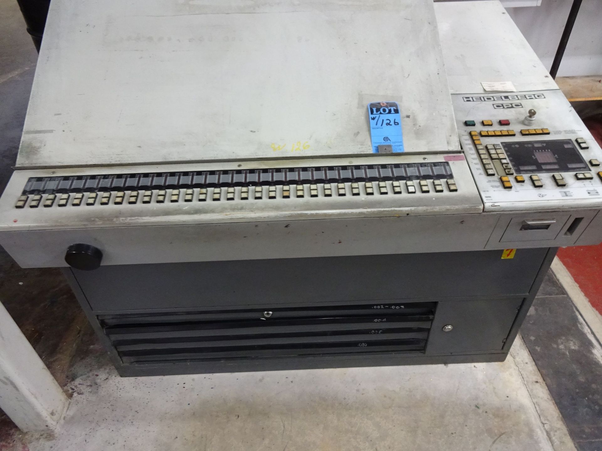 28" X 40" HEIDELBERG SPEEDMASTER 102 DP THREE-COLOR PERFECTOR PRESS; S/N 524159, CPC CONTROL - Image 23 of 25