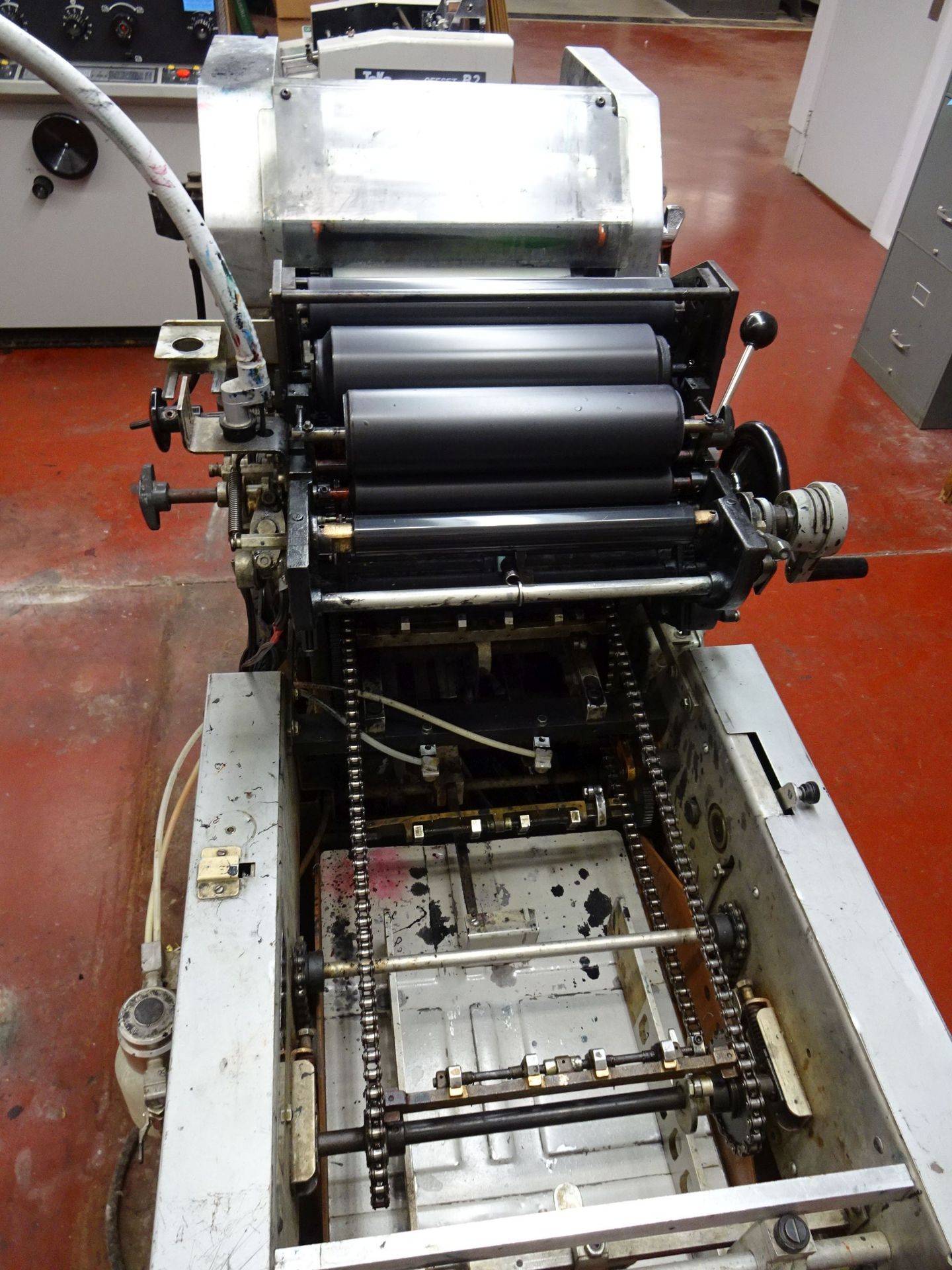 11" X 17" PRESS SPECIALTIES MODEL 1252S MULTI LITH TWO-COLOR PRESS; S/N 519, WITH T-51 HEAD - Image 9 of 11