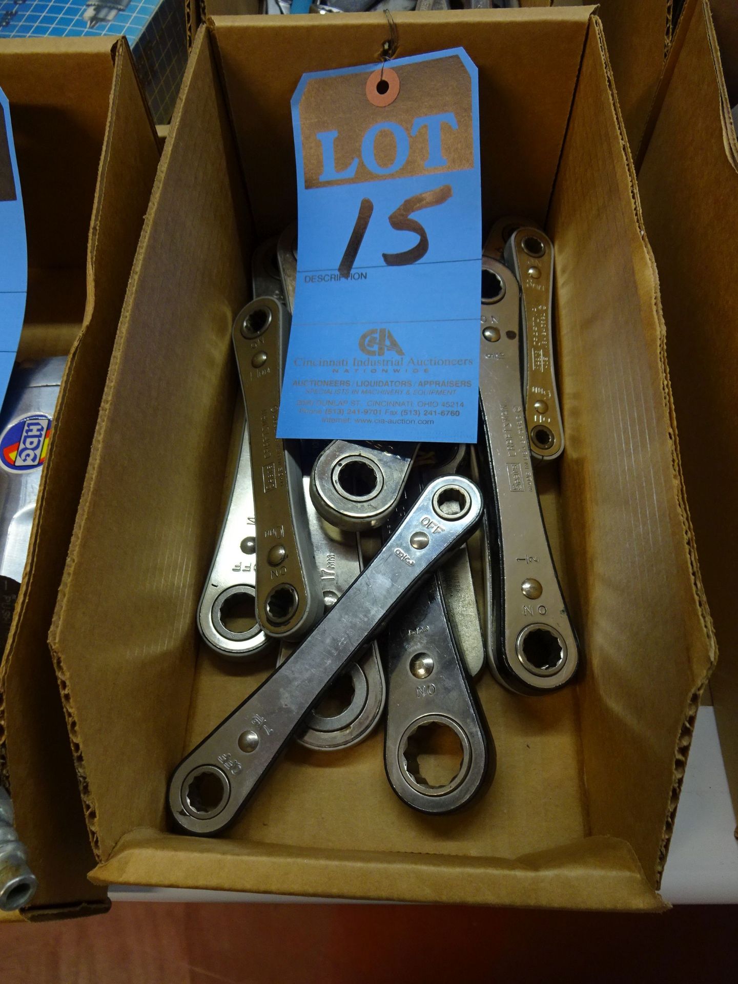 (LOT) RATCHET TYPE WRENCHES