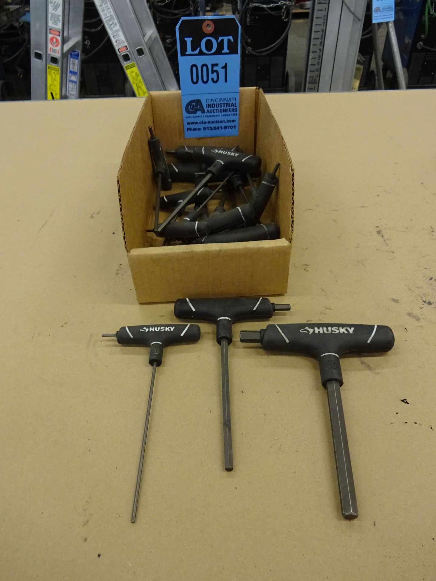 (LOT) T-WRENCHES