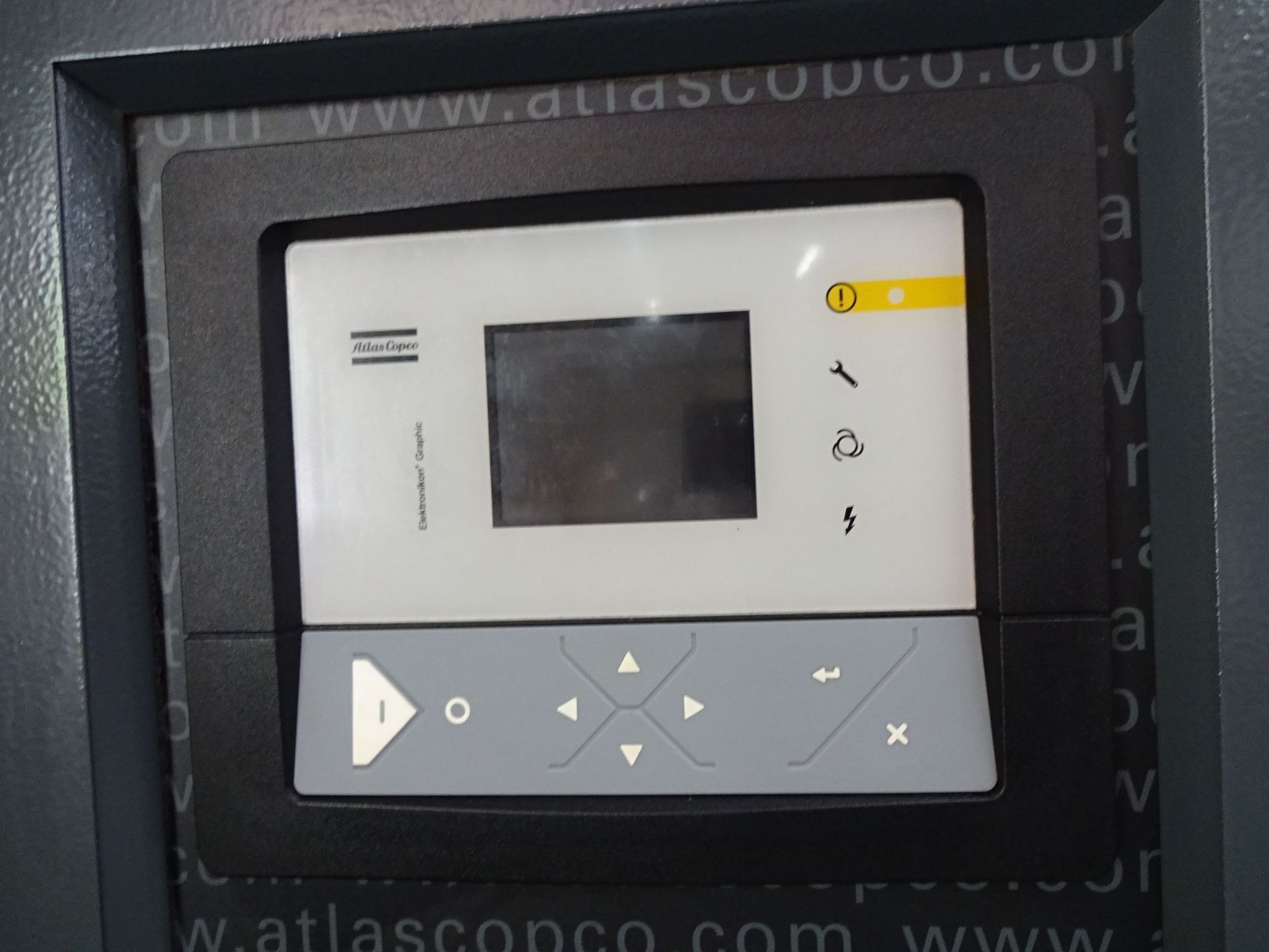 75 HP ATLAS COPCO MODEL GA55 ROTARY SCREW CABINET ENCLOSED AIR COMPRESSOR; S/N API527591, 128 - Image 2 of 4