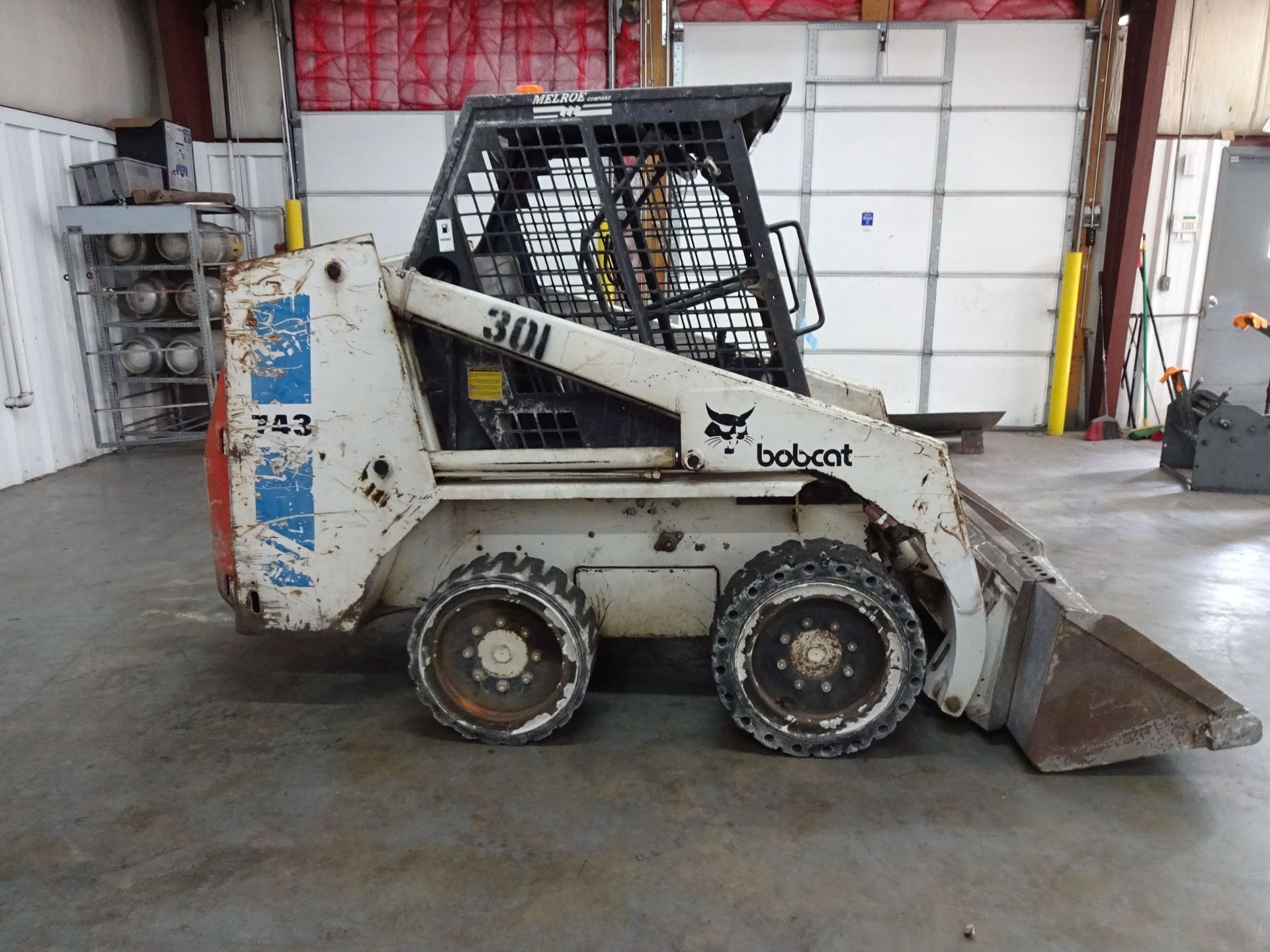 BOBCAT MODEL 743 HARD TIRE DIESEL POWERED SKID STEER; S/N 5019M27017 (4,168 HOURS), FRONT AUXILIARY, - Image 4 of 9