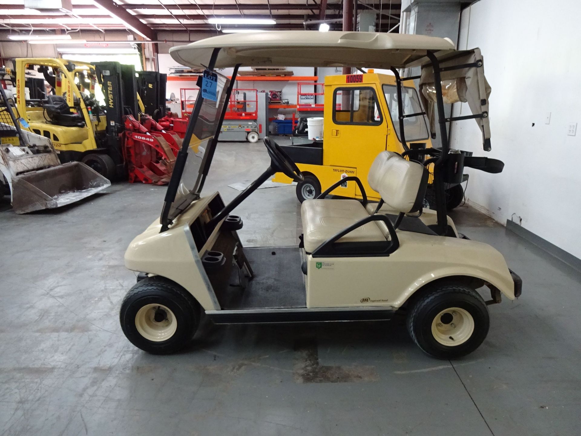 2011 CLUB CAR MODEL DS 2-PERSON GASOLINE POWERED PERSONNEL CARRIER / GOLF CART; S/N AG1129- - Image 6 of 7