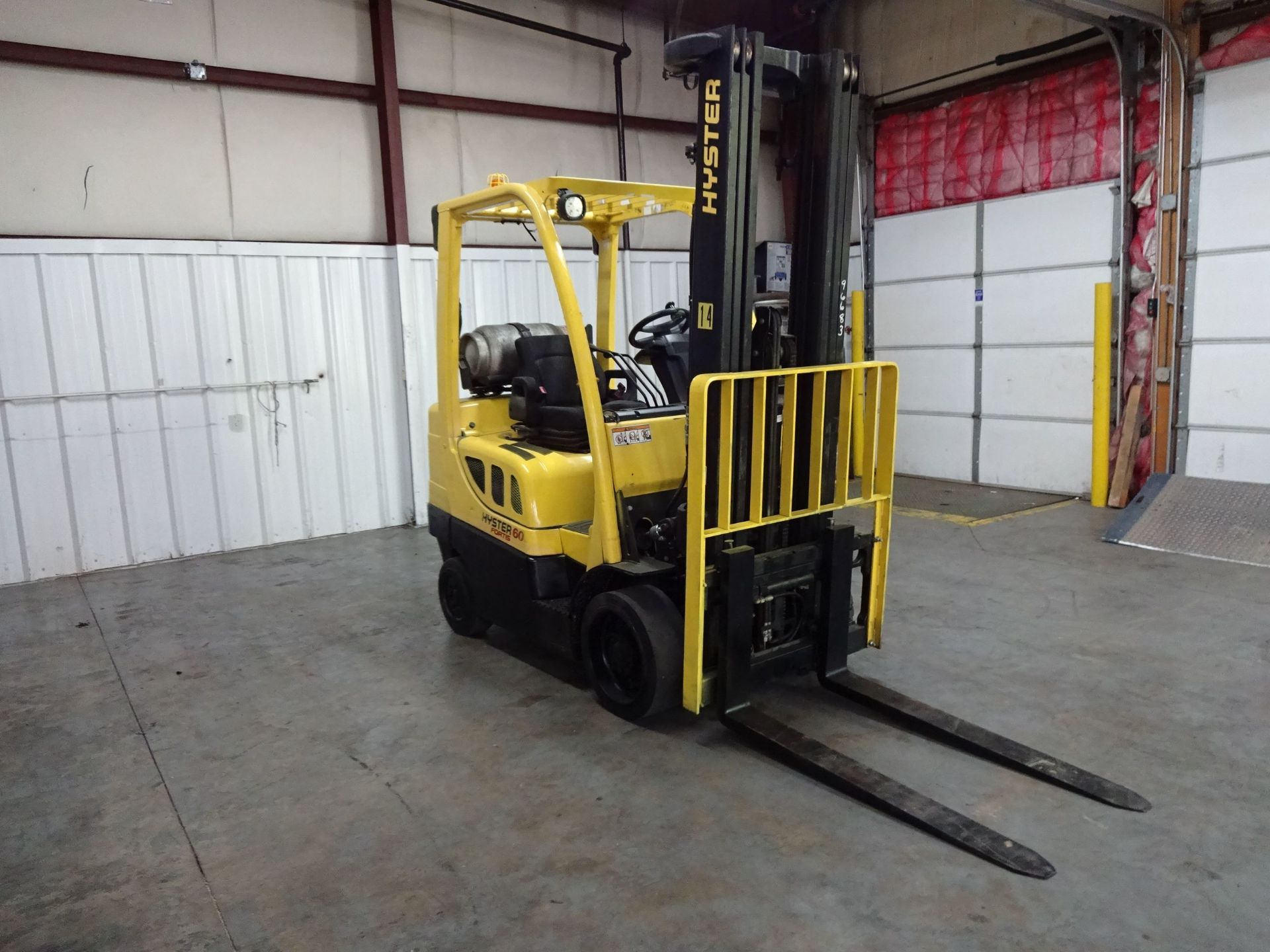 6,000 LB. HYSTER MDOEL S60FT SOLID TIRE LP GAS LIFT TRUCK; S/N F187V17322J (10,429 HOURS), 3-STAGE - Image 3 of 11