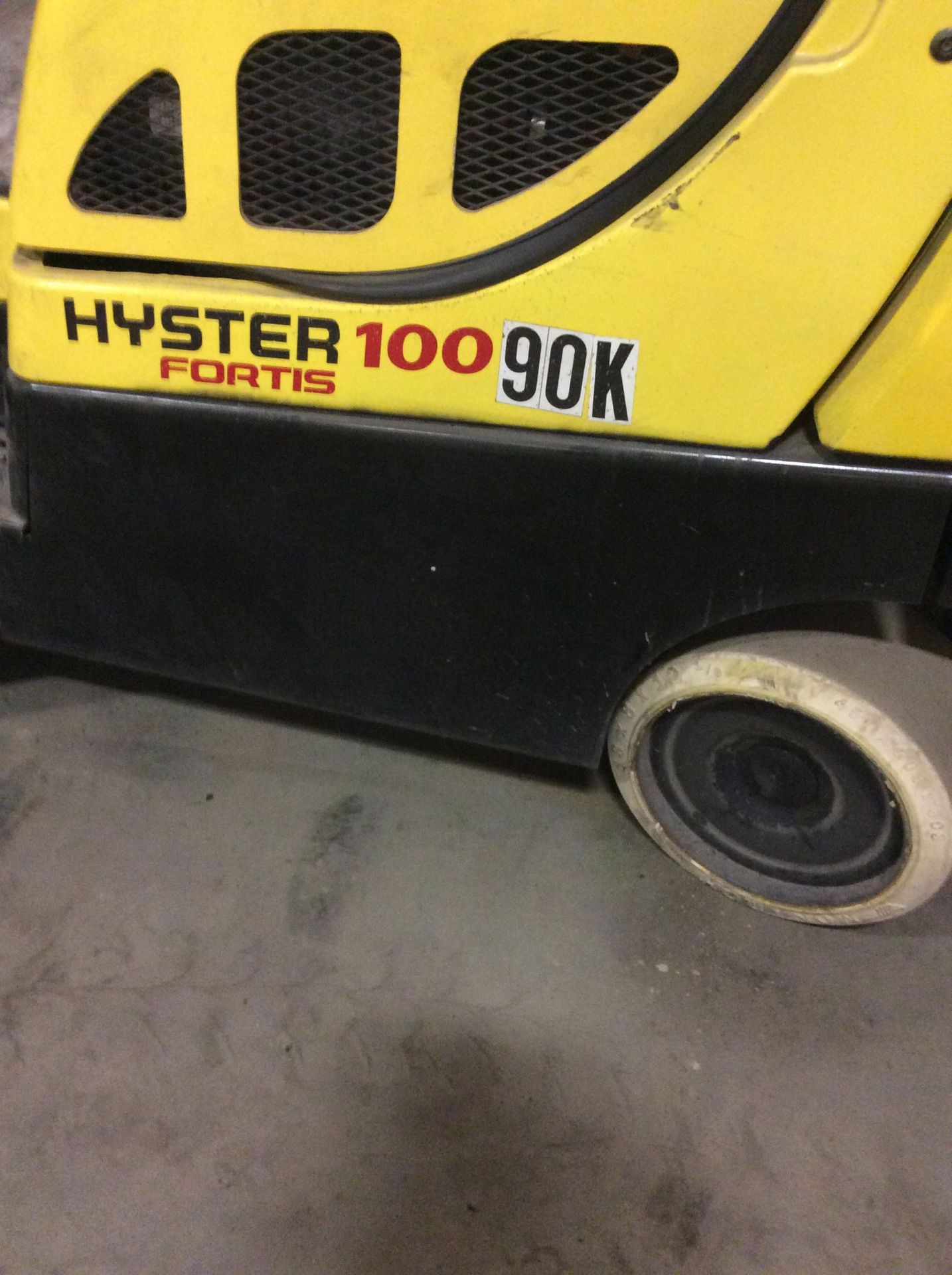 2013 - 10,000 LB. HYSTER MODEL S100FTBCS LP GAS CUSHION TIRE LIFT TRUCK; S/N G004V06490K, 2-STAGE - Image 7 of 10