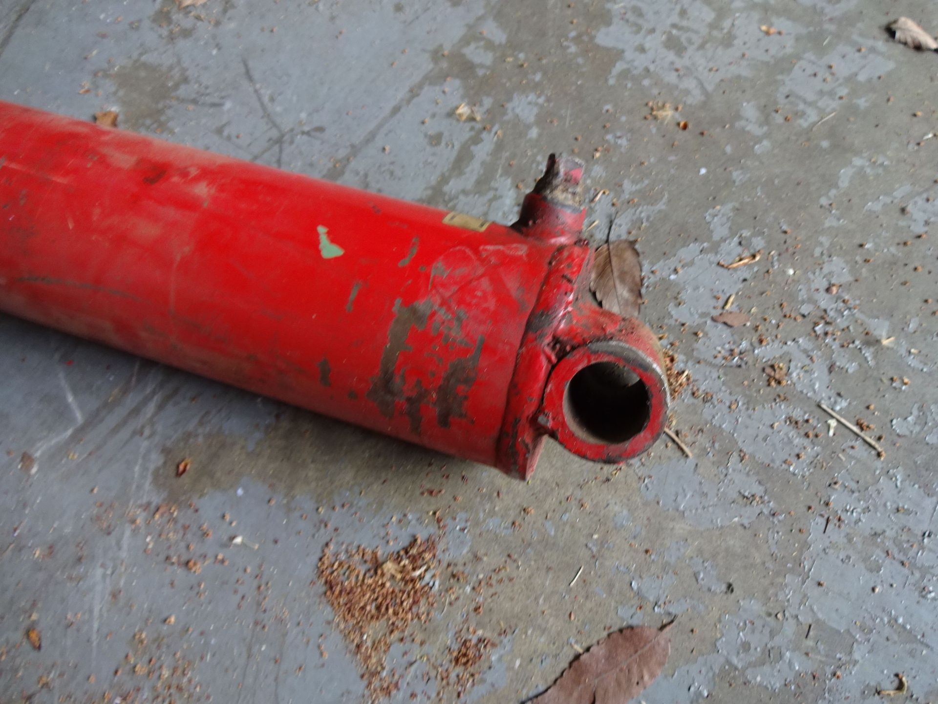 (LOT) (2) 2" ROD X 4" BORE PRINCE MFG. MODEL PMC-5660 BUTT AND TUBE ASSEMBLY HYDRAULIC CYLINDERS - - Image 3 of 3