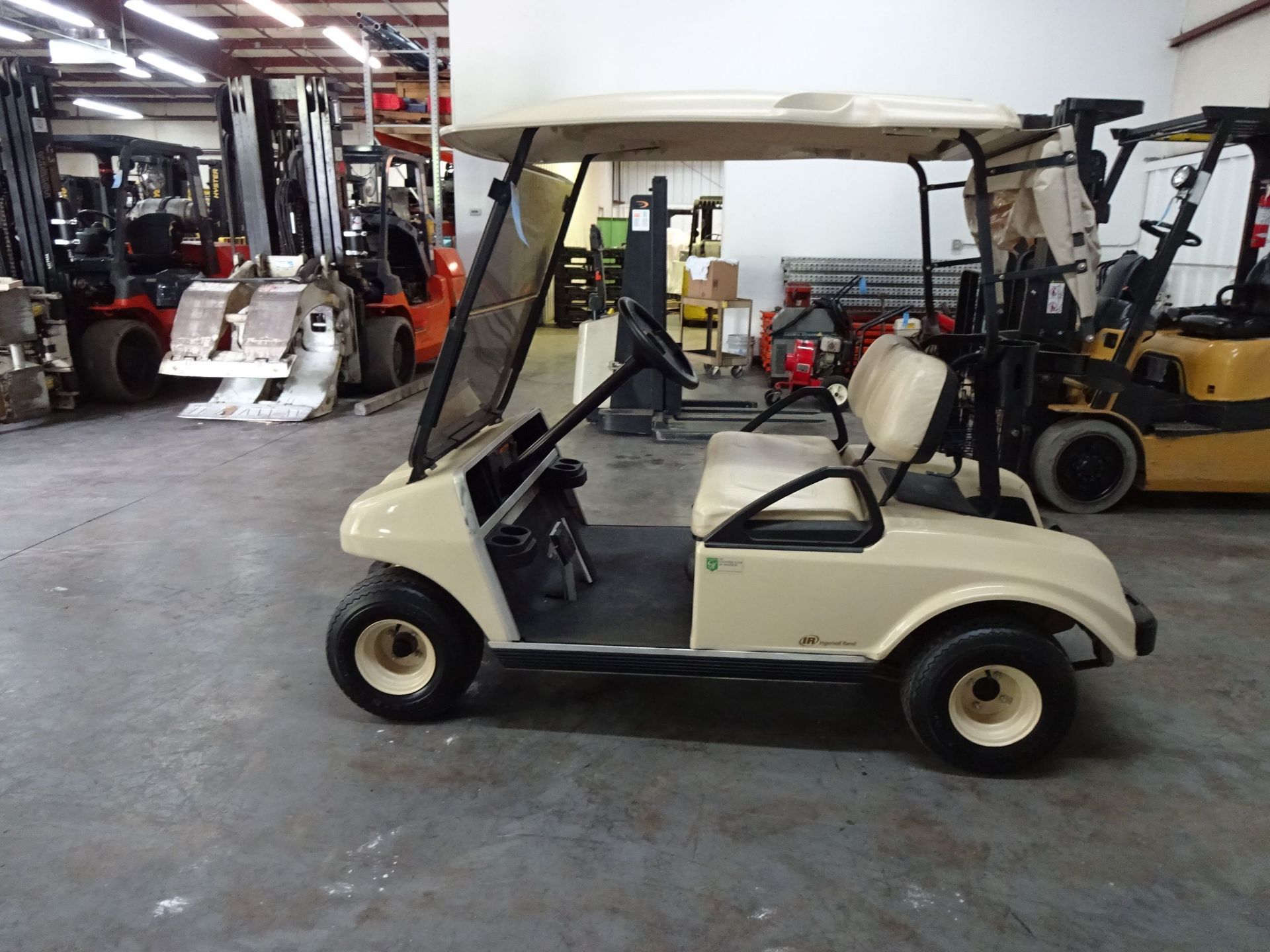 2011 CLUB CAR MODEL DS 2-PERSON GASOLINE POWERED PERSONNEL CARRIER / GOLF CART; S/N AG1129- - Image 6 of 7