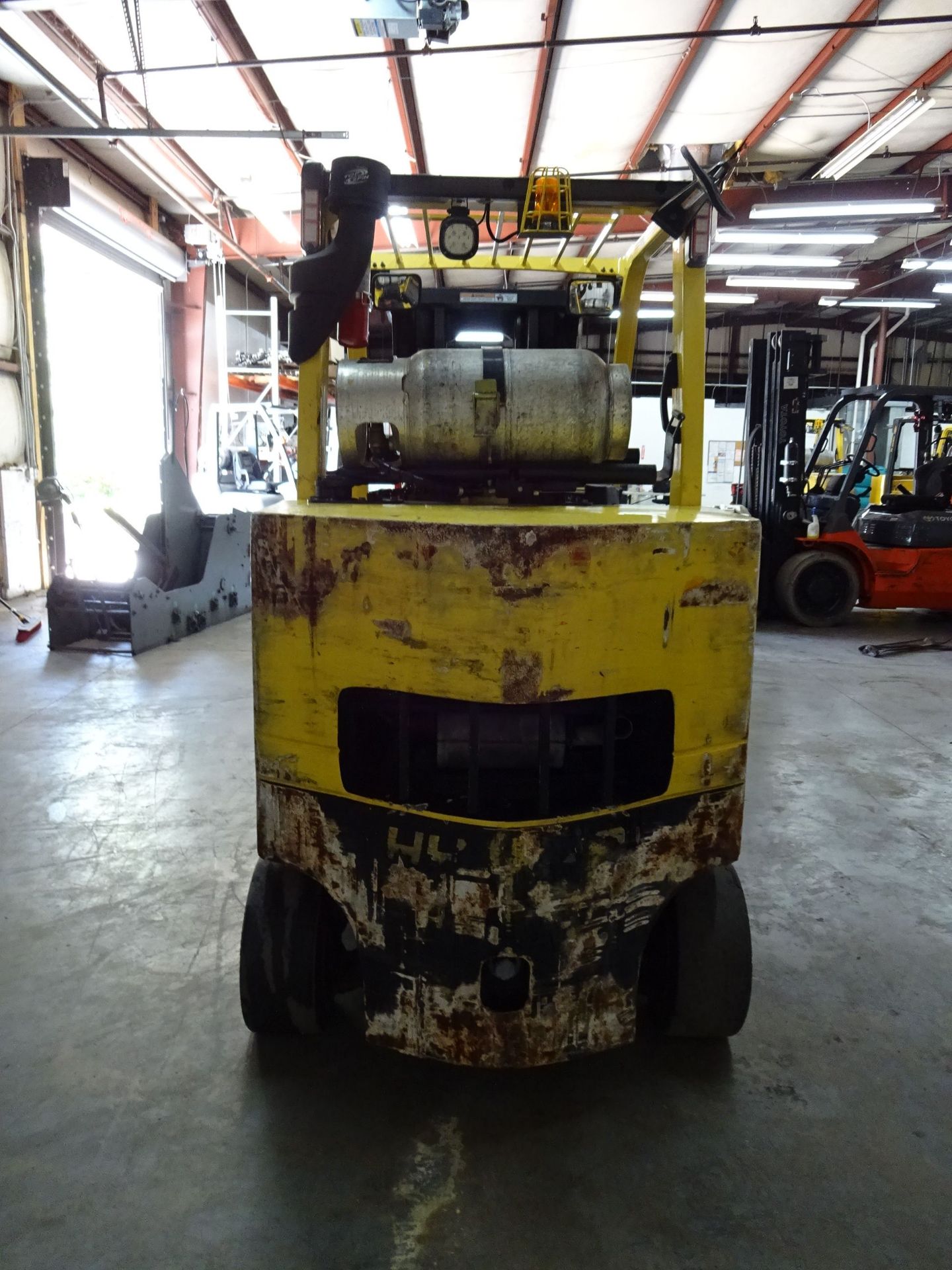 12,000 LB. HYSTER MODEL S120FTPRS SOLID TIRE LP GAS LIFT TRUCK W/ PAPER ROLL CLAMP; S/N - Image 6 of 12