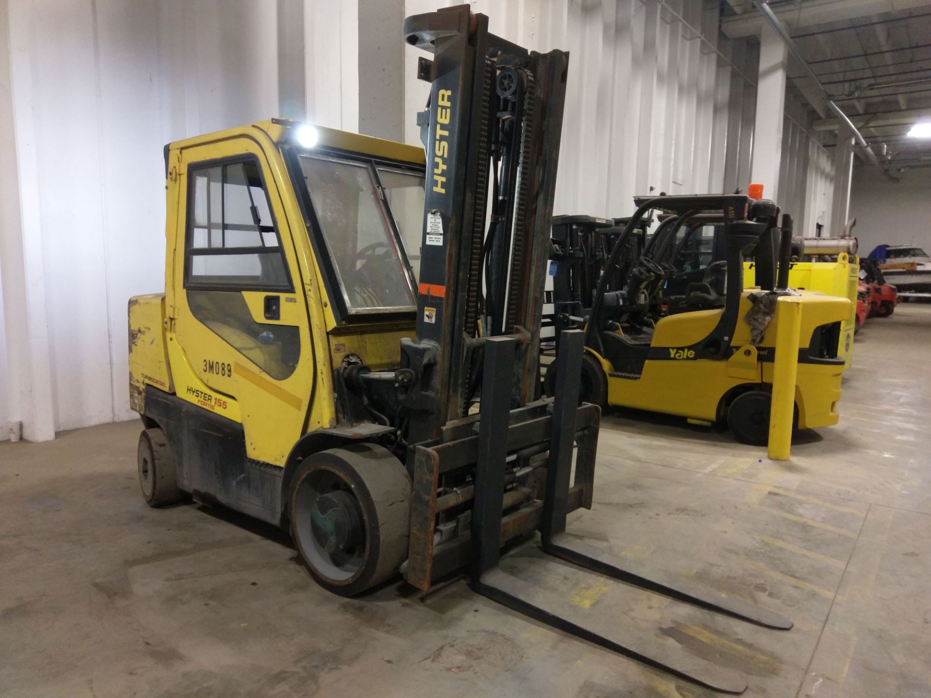 15,000 LB. HYSTER MODEL S155FT DIESEL POWER CUSHION TIRE LIFT TRUCK; S/N E024V02534J, 2-STAGE - Image 2 of 9