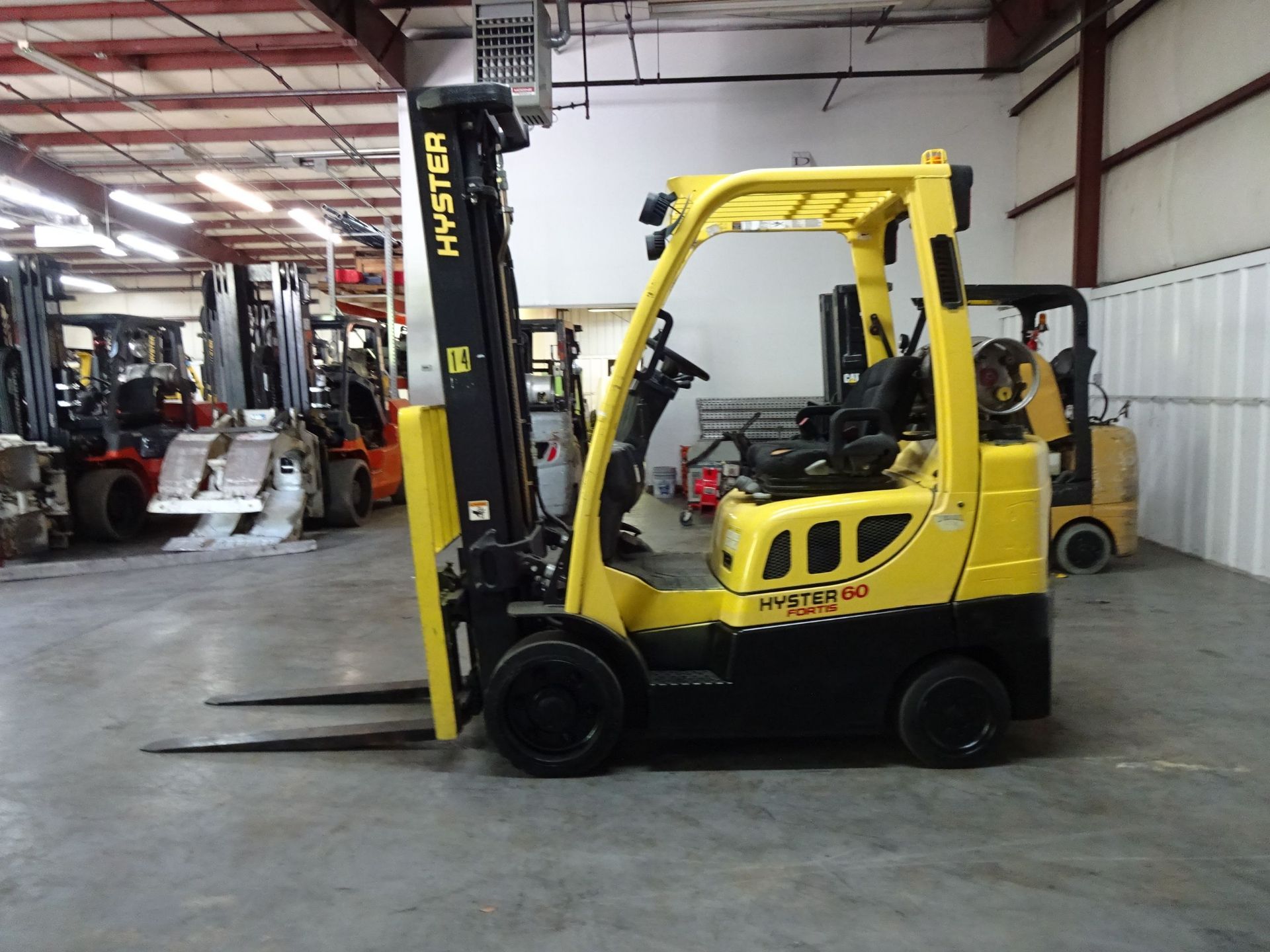 6,000 LB. HYSTER MDOEL S60FT SOLID TIRE LP GAS LIFT TRUCK; S/N F187V17322J (10,429 HOURS), 3-STAGE - Image 8 of 11