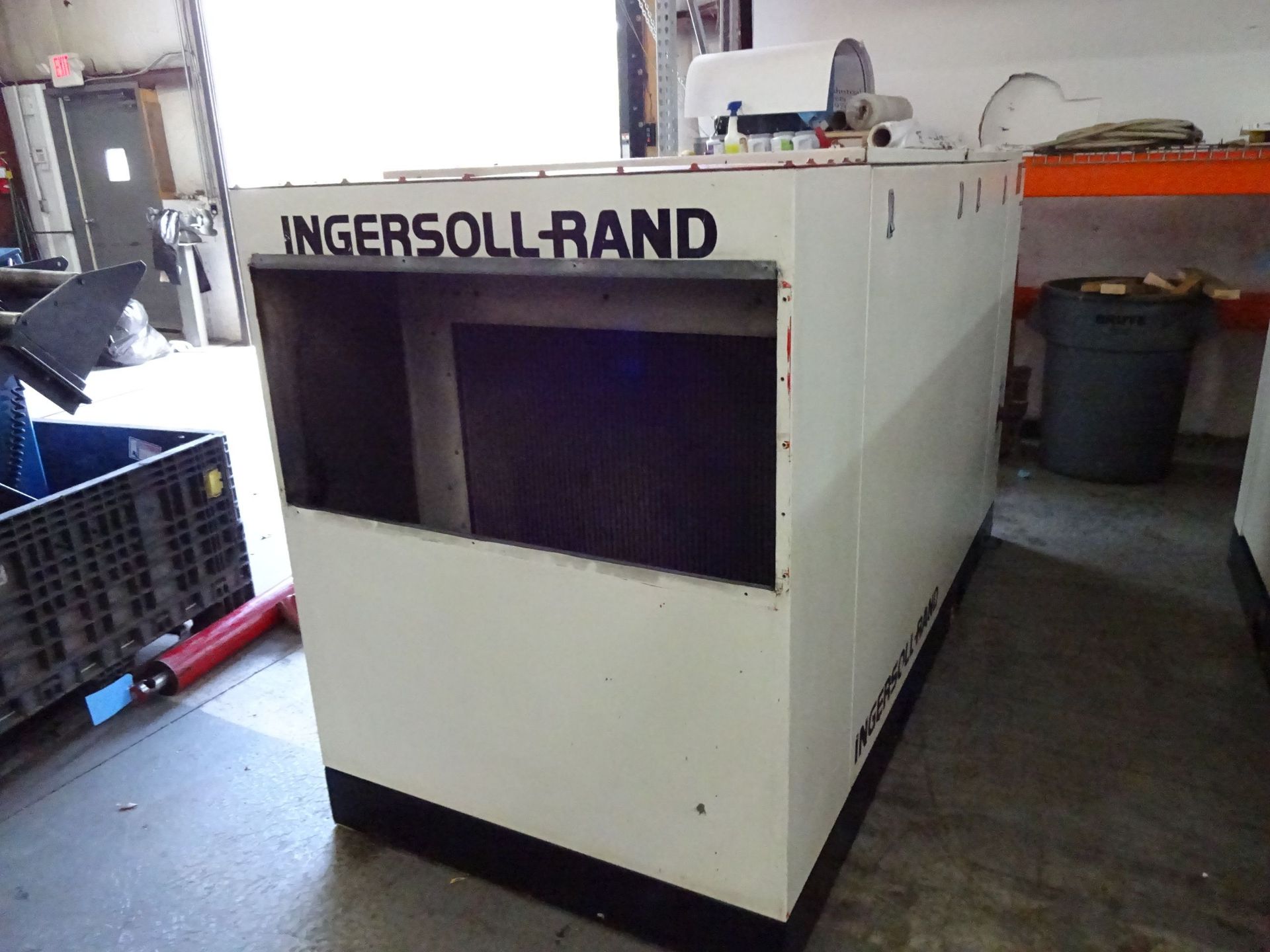 50 HP INGERSOLL RAND MODEL SSR-EPE50 ROTARY SCREW CABINET ENCLOSED AIR COMPRESSOR; S/N F2639U91, 128 - Image 3 of 5
