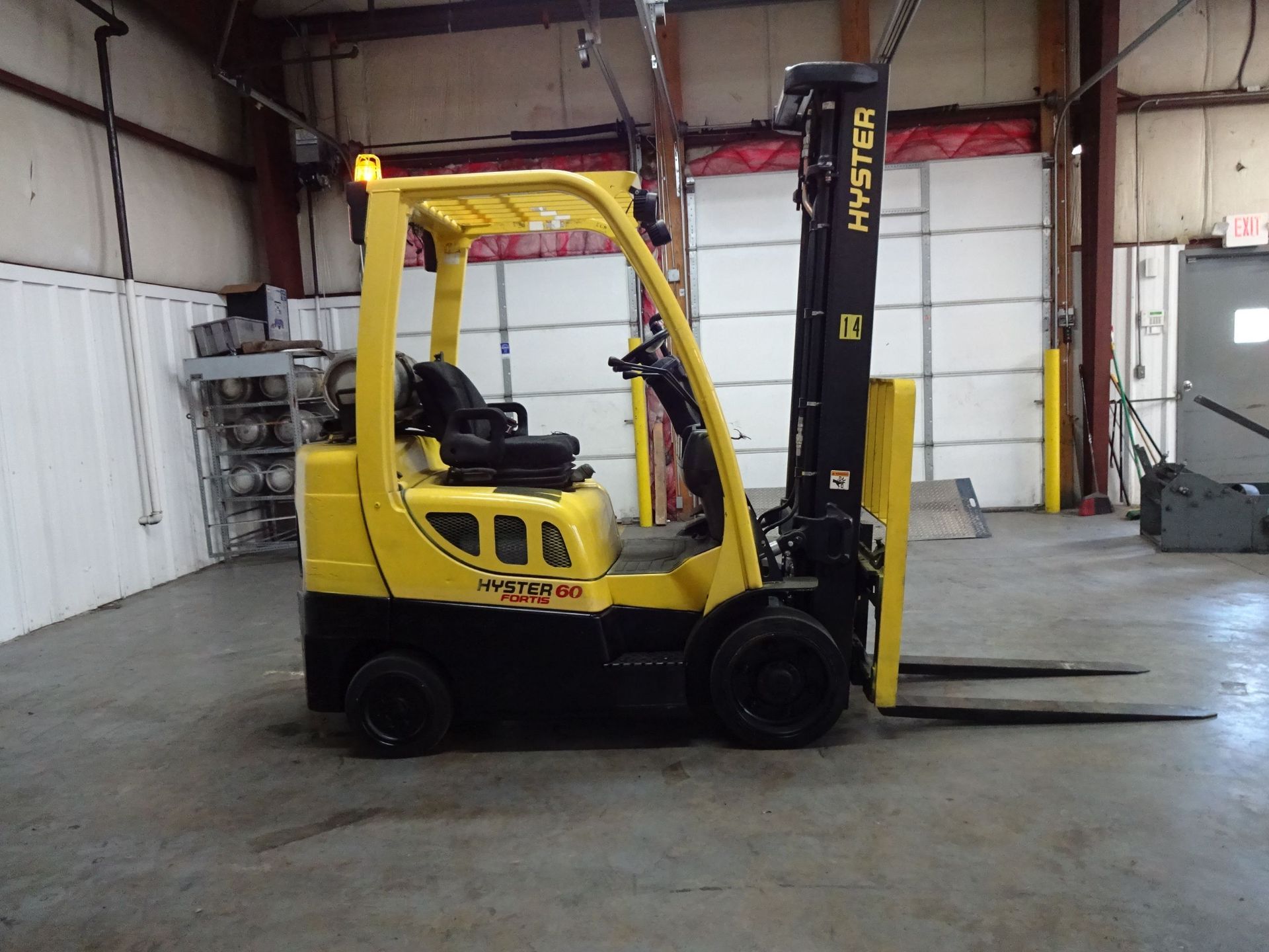 6,000 LB. HYSTER MDOEL S60FT SOLID TIRE LP GAS LIFT TRUCK; S/N F187V17322J (10,429 HOURS), 3-STAGE - Image 4 of 11