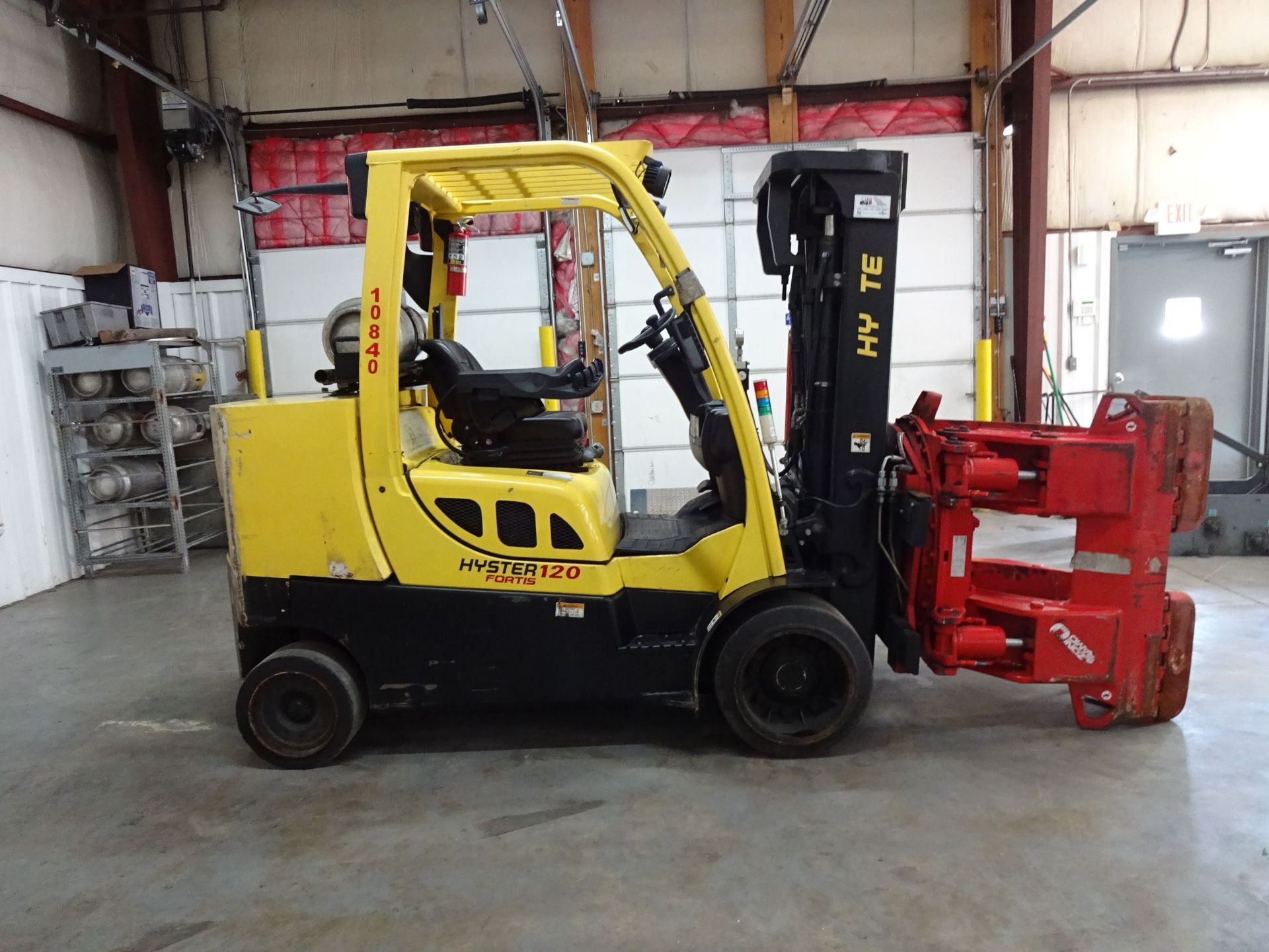 12,000 LB. HYSTER MDOEL S120FTPRS SOLID TIRE LP GAS LIFT TRUCK W/ PAPER ROLL CLAMP; S/N - Image 5 of 12