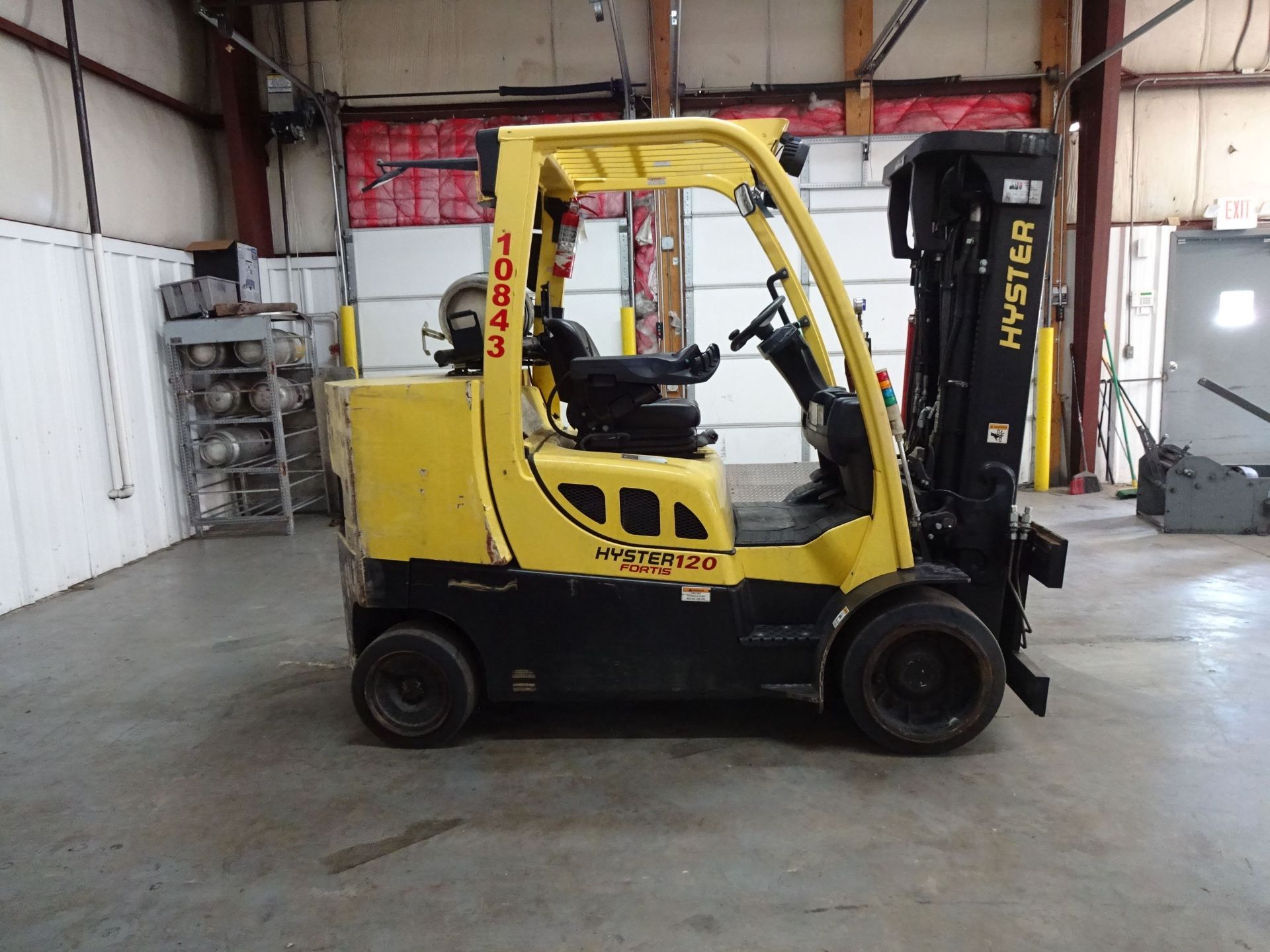 12,000 LB. HYSTER MODEL S120FTPRS SOLID TIRE LP GAS LIFT TRUCK; S/N G004V05749J (6,320 HOURS), 3- - Image 4 of 11