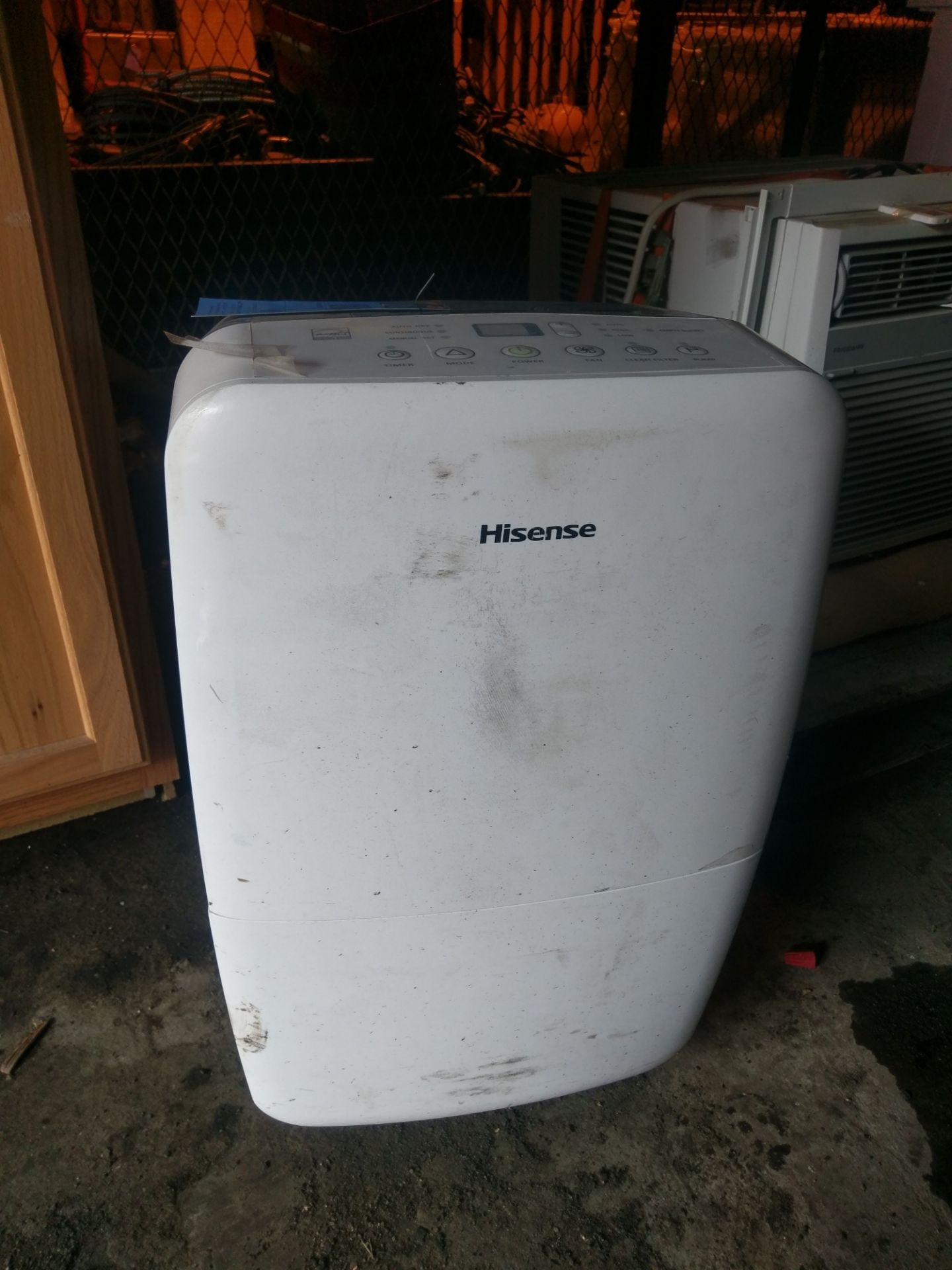 HISENSE DE-HUMIDIFIER - Image 2 of 2