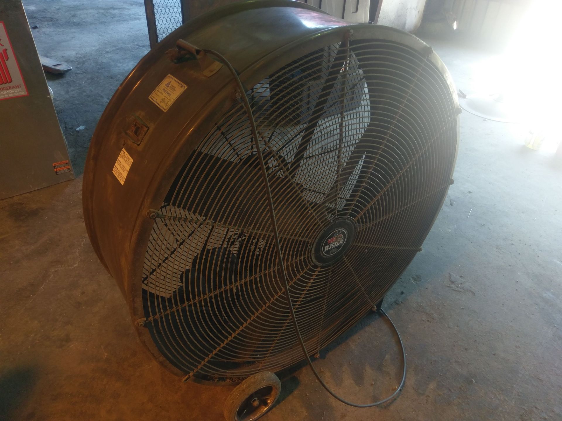 48" HEAT BUSTER FLOOR FAN - Image 3 of 3