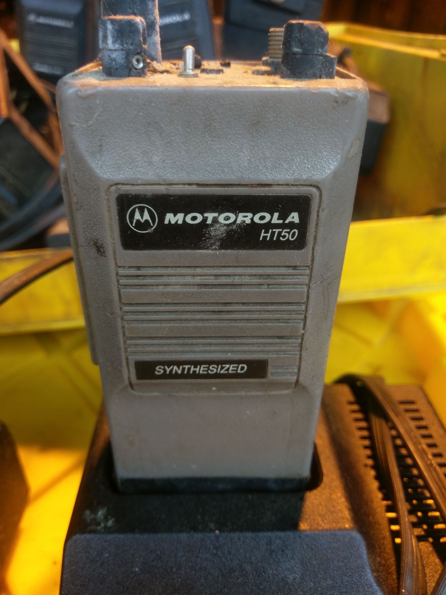 (LOT) 2-WAY RADIOS - MOTIVOLA - Image 2 of 2