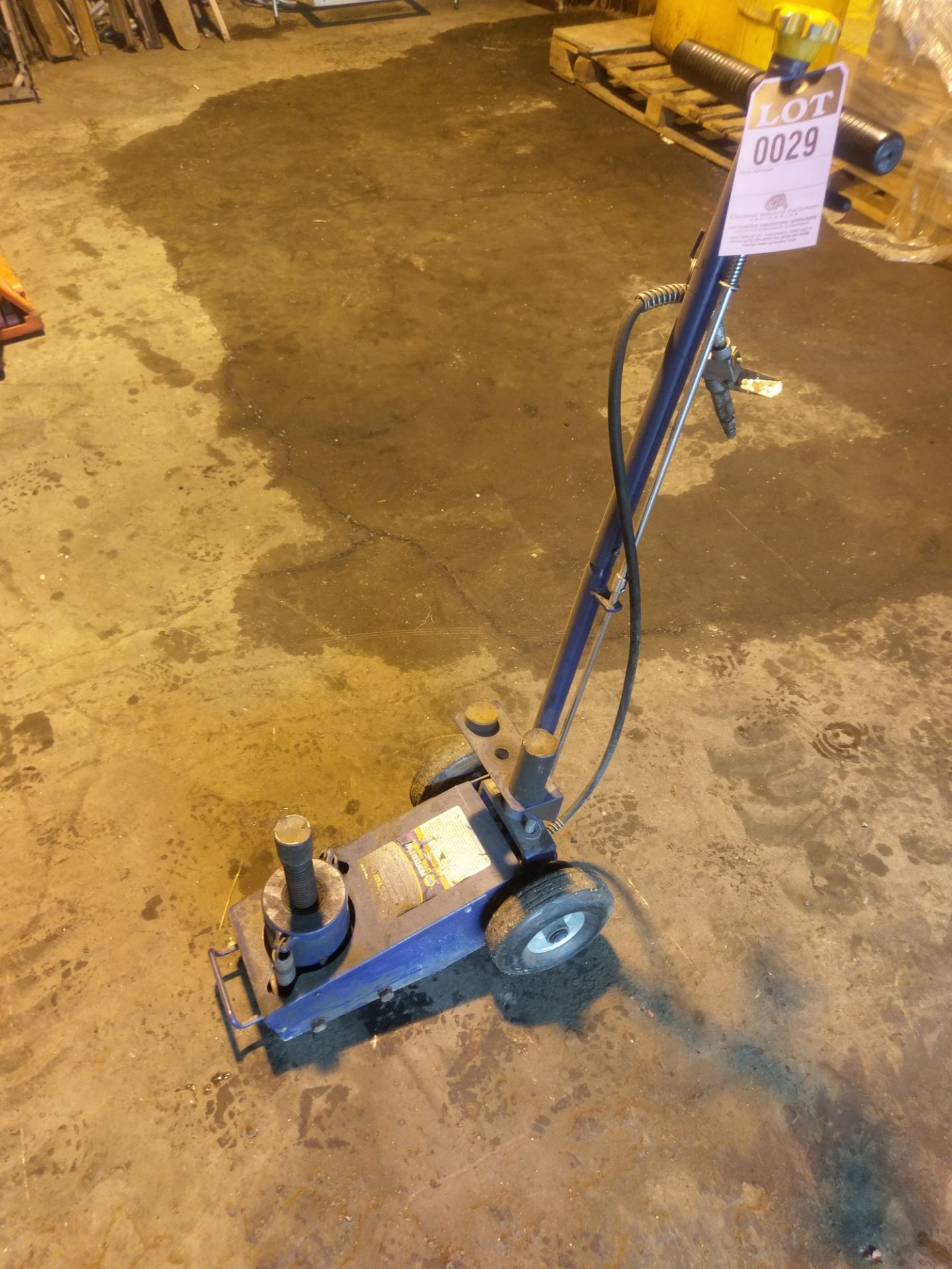 22 TON NAPA PNEUMATIC JACK