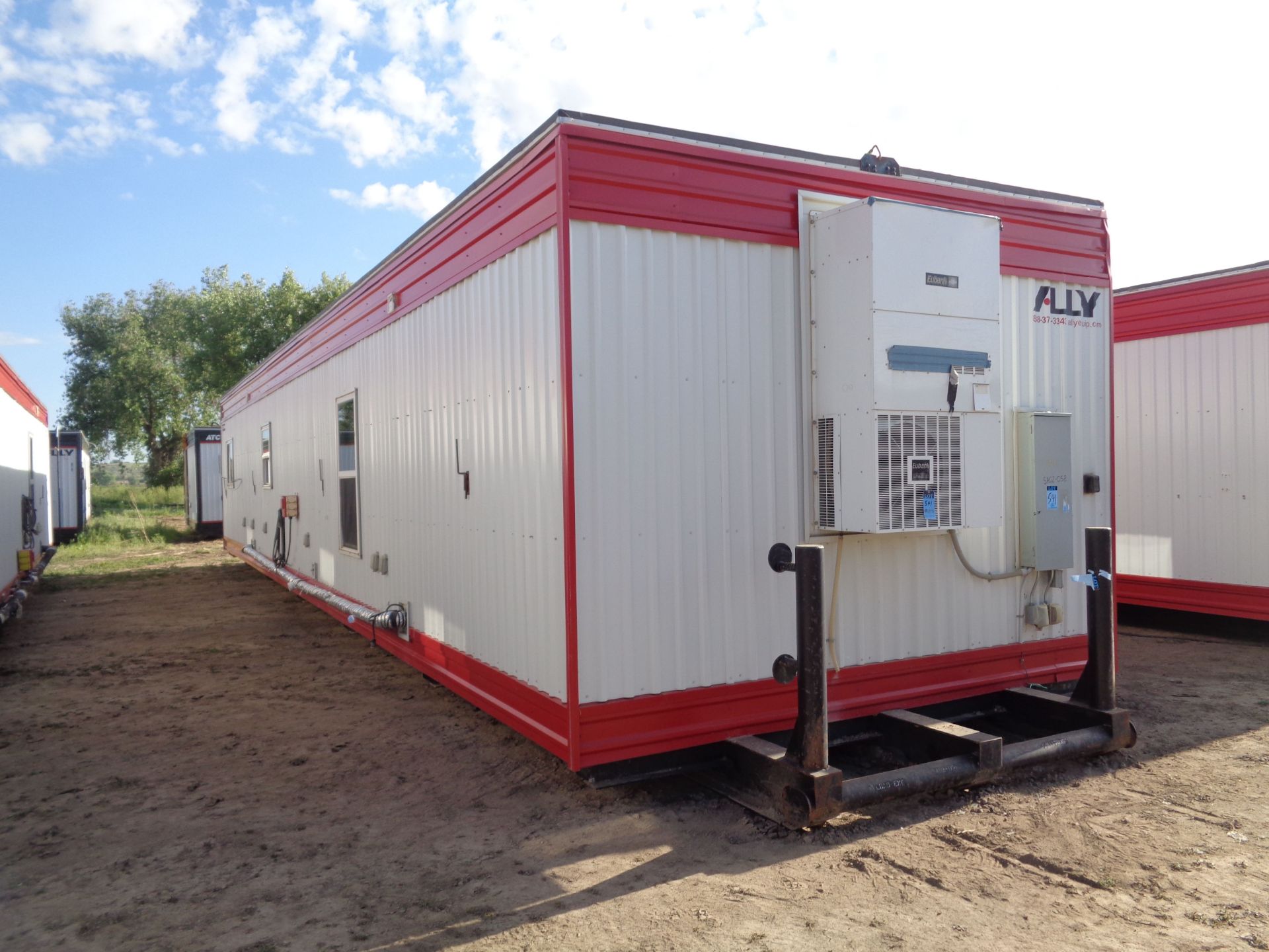 ATCO MODEL 13 X 58 CREW QUARTERS ACCOMMODATION UNIT; BUILT 2011, S/N 358117035, (2) BEDROOMS, (1) - Bild 2 aus 19