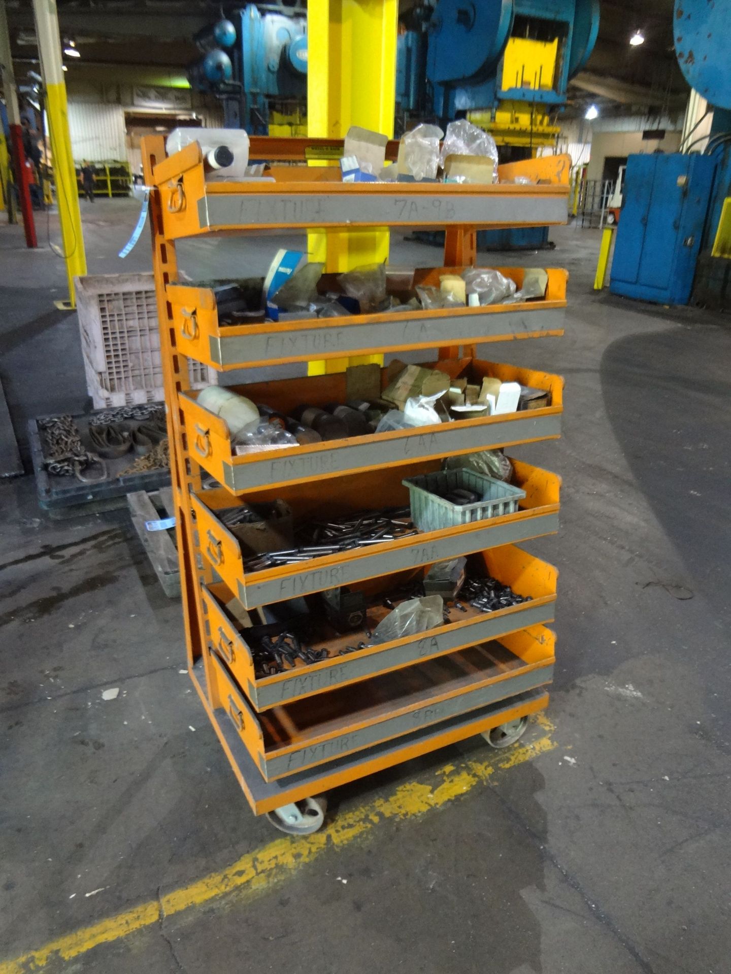 6-BIN PORTABLE STEEL HARDWARE CART